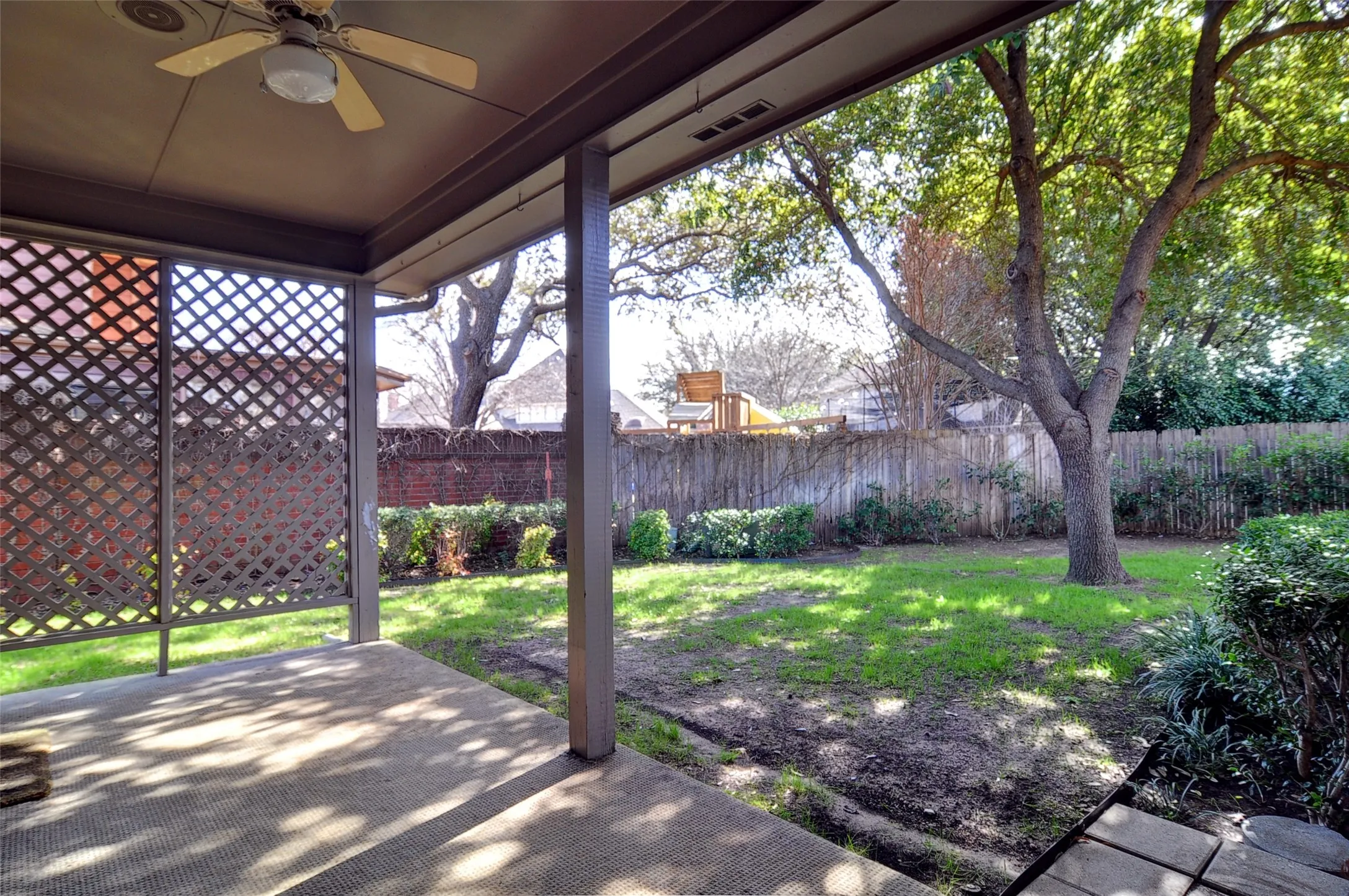 Duplex For Sale in Tarrant County , 6623 Waterwood Trail, Benbrook, Texas 76132, 4 Bedroom, 4 Bathroom, 2 Garage spaces, 0 Sqft, built in 1996, mls#21362854, Real Estate Agent in Benbrook, Homes For Sale in Tarrant county, Homes For Sale in Benbrook, Realtor in Benbrook Texas, Real Estate Brokerage Independent Realty Texas, Luminita Cordes Realtor