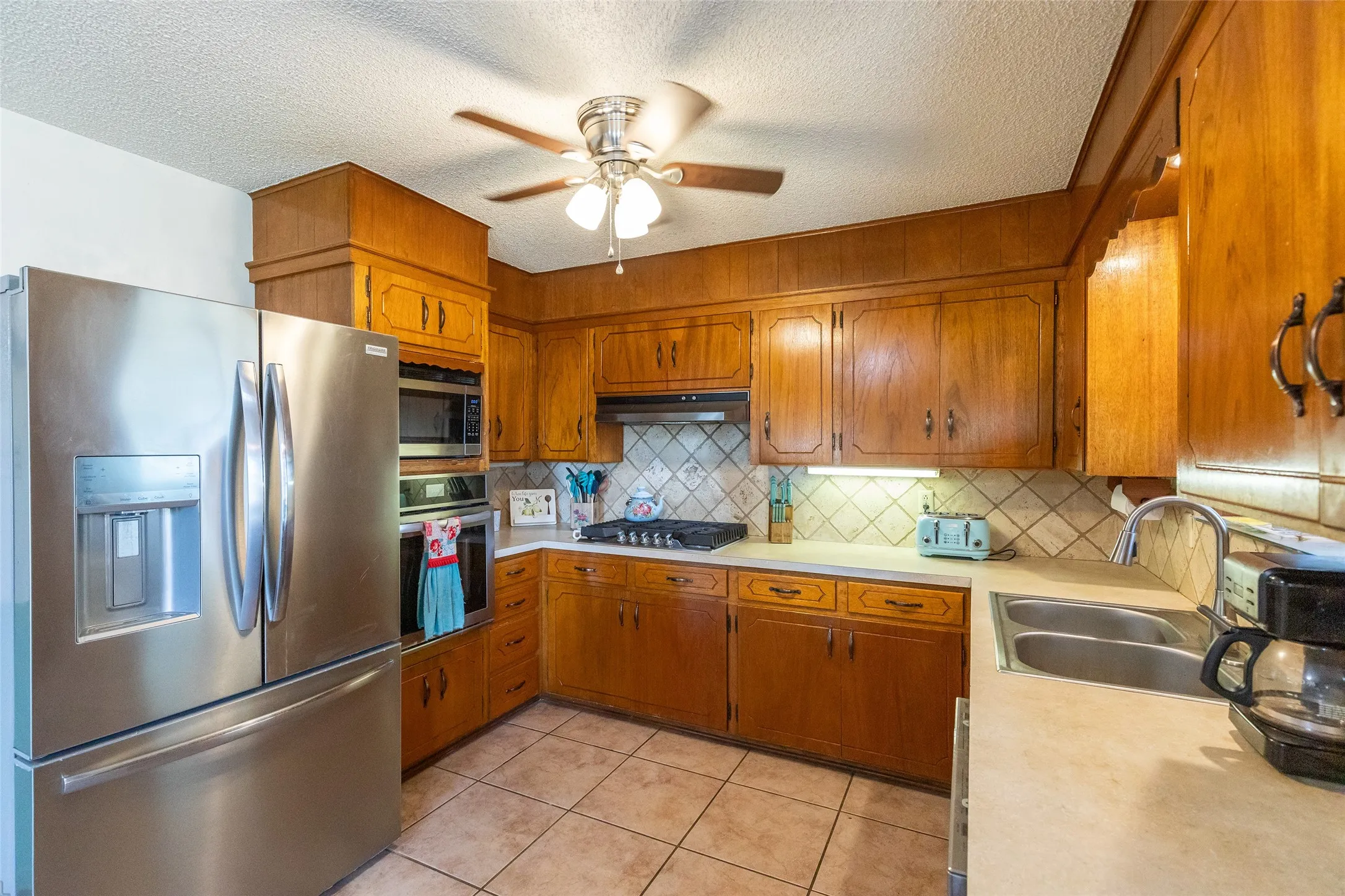 Single Family Residence For Sale in Callahan County , 7200 Private Road 2383, Clyde, Texas 79510, 4 Bedroom, 2 Bathroom, 2 Garage spaces, 1,844 Sqft, built in 1966, mls#21357670, Real Estate Agent in Clyde, Homes For Sale in Callahan county, Homes For Sale in Clyde, Realtor in Clyde Texas, Real Estate Brokerage Independent Realty Texas, Luminita Cordes Realtor