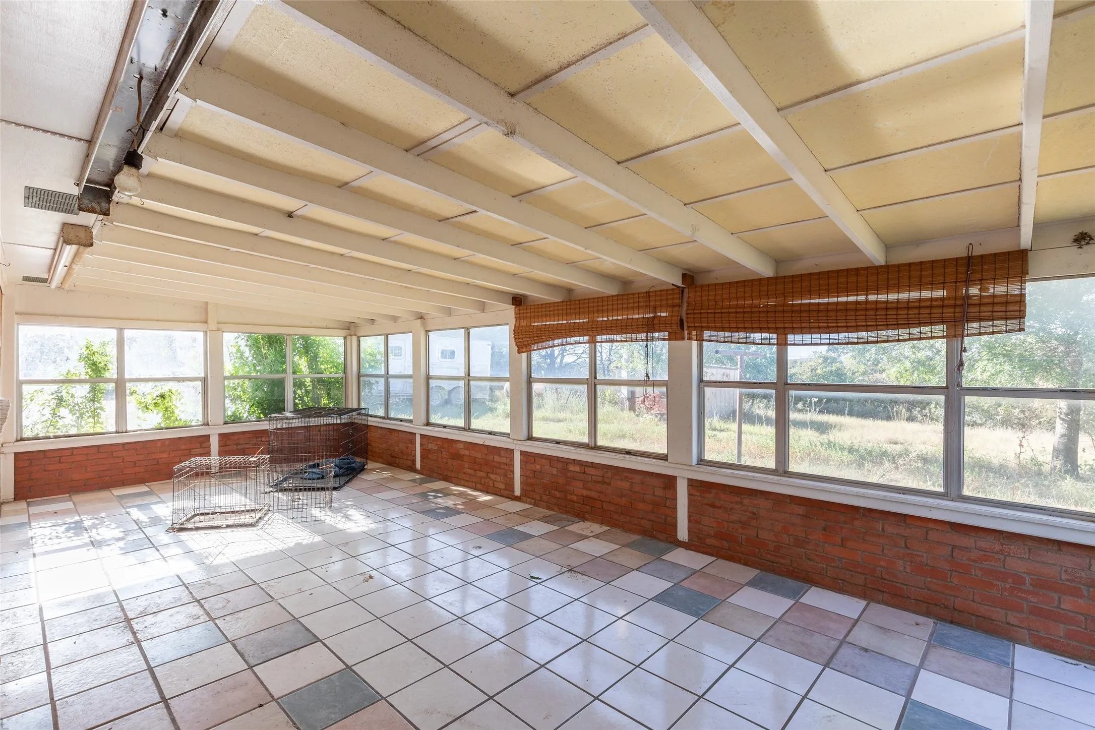Single Family Residence For Sale in Callahan County , 7200 Private Road 2383, Clyde, Texas 79510, 4 Bedroom, 2 Bathroom, 2 Garage spaces, 1,844 Sqft, built in 1966, mls#21357670, Real Estate Agent in Clyde, Homes For Sale in Callahan county, Homes For Sale in Clyde, Realtor in Clyde Texas, Real Estate Brokerage Independent Realty Texas, Luminita Cordes Realtor