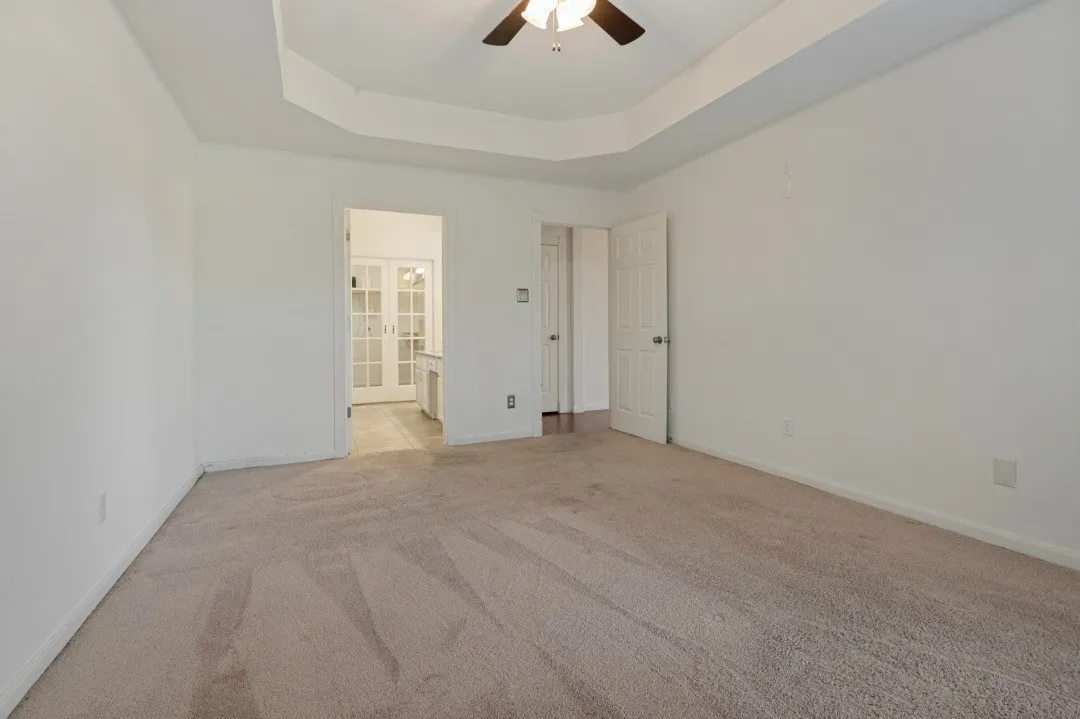 Single Family Residence For Sale in Dallas County , 3925 Silver Meadow Lane, Grand Prairie, Texas 75052, 4 Bedroom, 3 Bathroom, 2 Garage spaces, 2,698 Sqft, built in 1992, mls#21362876, Real Estate Agent in Grand Prairie, Homes For Sale in Dallas county, Homes For Sale in Grand Prairie, Realtor in Grand Prairie Texas, Real Estate Brokerage Independent Realty Texas, Luminita Cordes Realtor
