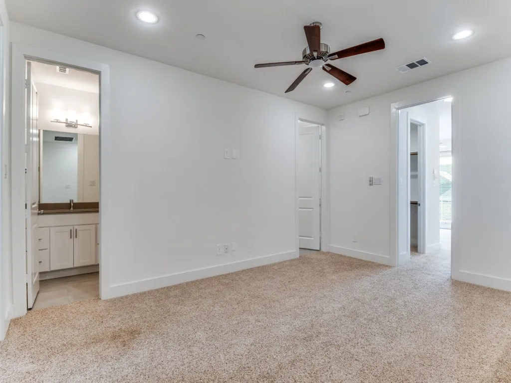Townhouse For Sale in Collin County , 804 Eaglescliffe Landing, Wylie, Texas 75098, 3 Bedroom, 3 Bathroom, 2 Garage spaces, 1,898 Sqft, built in 2021, mls#21362873, Real Estate Agent in Wylie, Homes For Sale in Collin county, Homes For Sale in Wylie, Realtor in Wylie Texas, Real Estate Brokerage Independent Realty Texas, Luminita Cordes Realtor