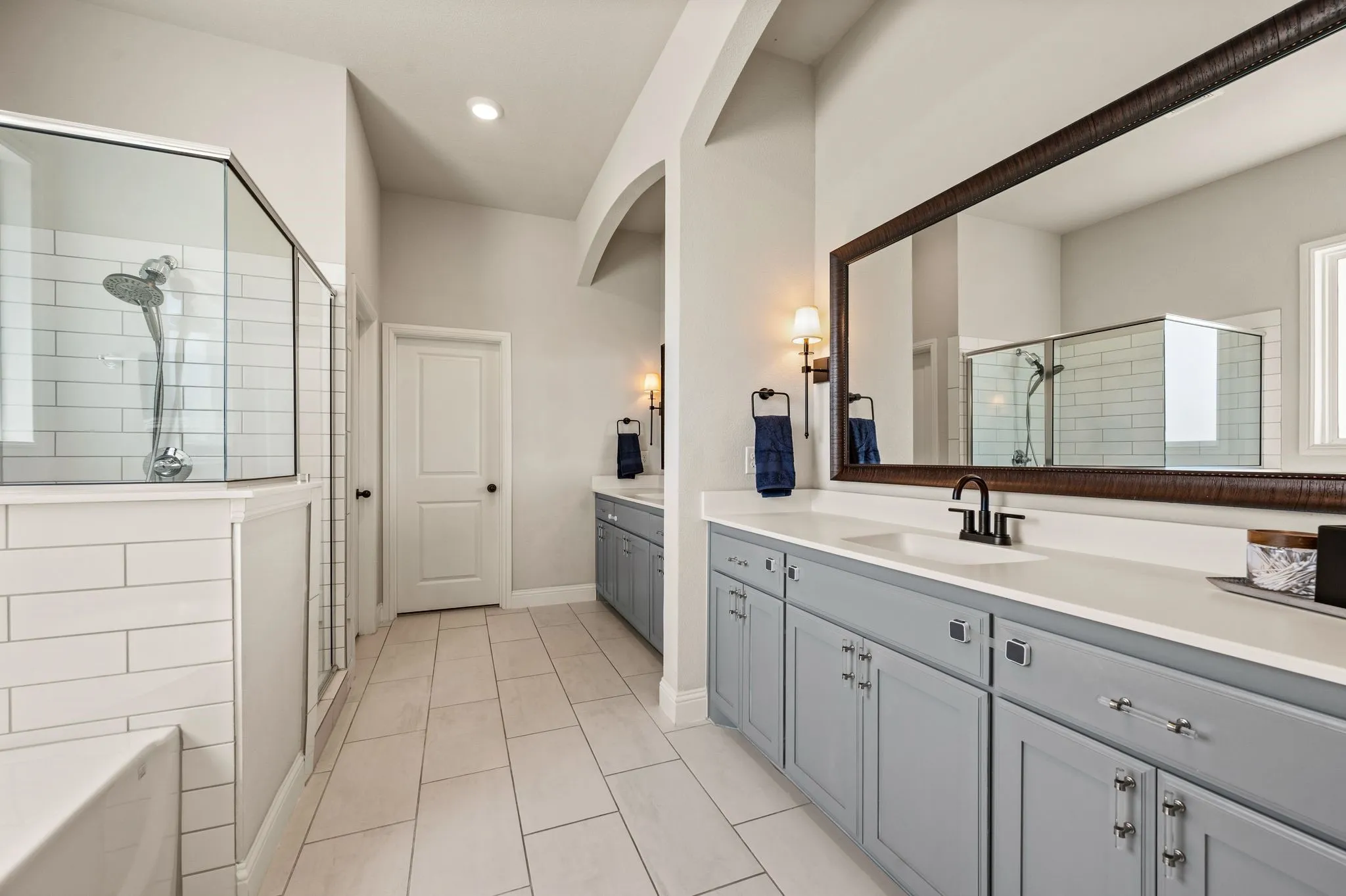 Single Family Residence For Sale in Denton County , 8908 Lazy Oak Drive, Justin, Texas 76247, 4 Bedroom, 3 Bathroom, 3 Garage spaces, 2,755 Sqft, built in 2020, mls#21360807, Real Estate Agent in Justin, Homes For Sale in Denton county, Homes For Sale in Justin, Realtor in Justin Texas, Real Estate Brokerage Independent Realty Texas, Luminita Cordes Realtor