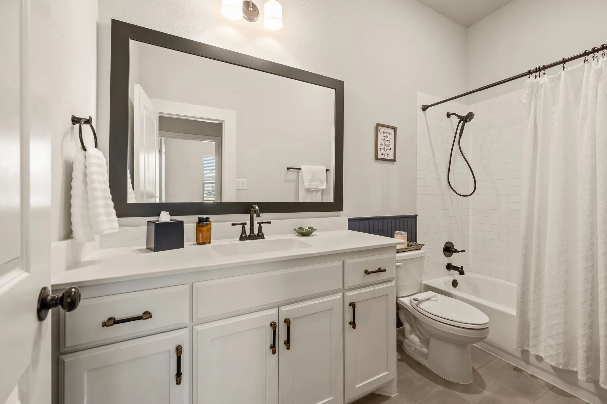 Single Family Residence For Sale in Denton County , 8908 Lazy Oak Drive, Justin, Texas 76247, 4 Bedroom, 3 Bathroom, 3 Garage spaces, 2,755 Sqft, built in 2020, mls#21360807, Real Estate Agent in Justin, Homes For Sale in Denton county, Homes For Sale in Justin, Realtor in Justin Texas, Real Estate Brokerage Independent Realty Texas, Luminita Cordes Realtor