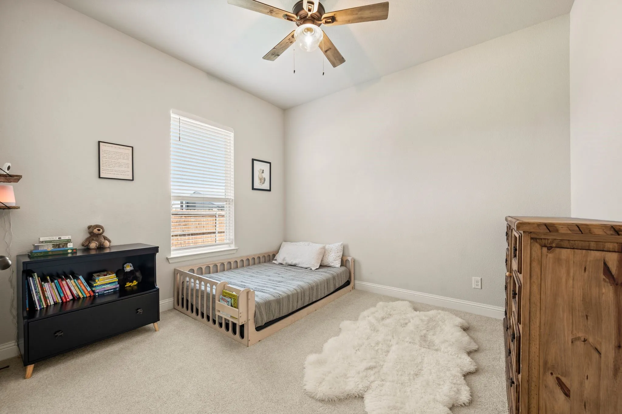 Single Family Residence For Sale in Denton County , 8908 Lazy Oak Drive, Justin, Texas 76247, 4 Bedroom, 3 Bathroom, 3 Garage spaces, 2,755 Sqft, built in 2020, mls#21360807, Real Estate Agent in Justin, Homes For Sale in Denton county, Homes For Sale in Justin, Realtor in Justin Texas, Real Estate Brokerage Independent Realty Texas, Luminita Cordes Realtor