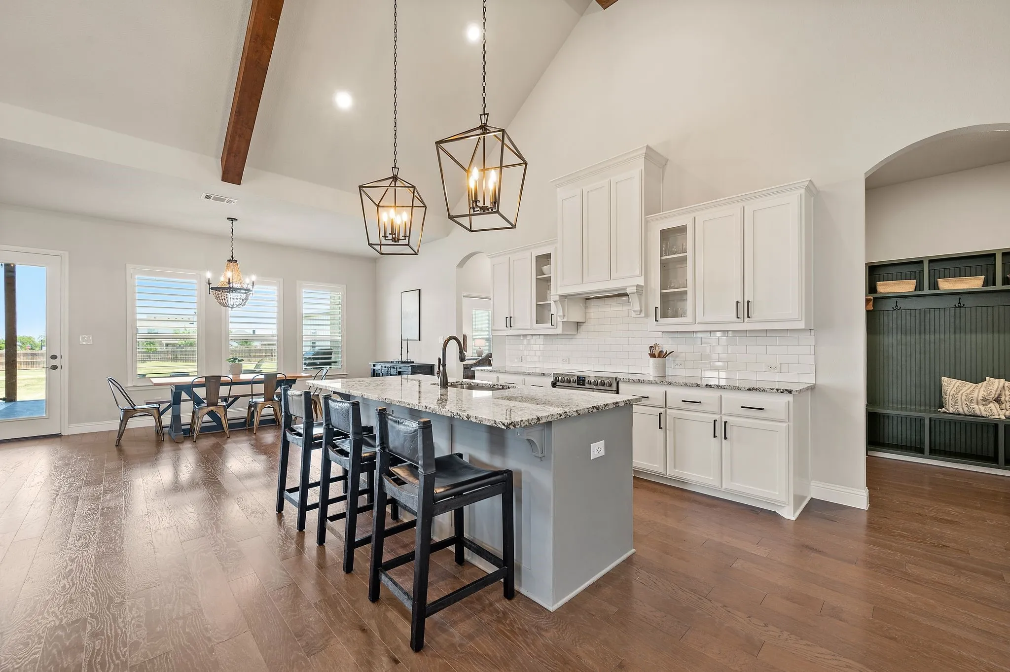 Single Family Residence For Sale in Denton County , 8908 Lazy Oak Drive, Justin, Texas 76247, 4 Bedroom, 3 Bathroom, 3 Garage spaces, 2,755 Sqft, built in 2020, mls#21360807, Real Estate Agent in Justin, Homes For Sale in Denton county, Homes For Sale in Justin, Realtor in Justin Texas, Real Estate Brokerage Independent Realty Texas, Luminita Cordes Realtor