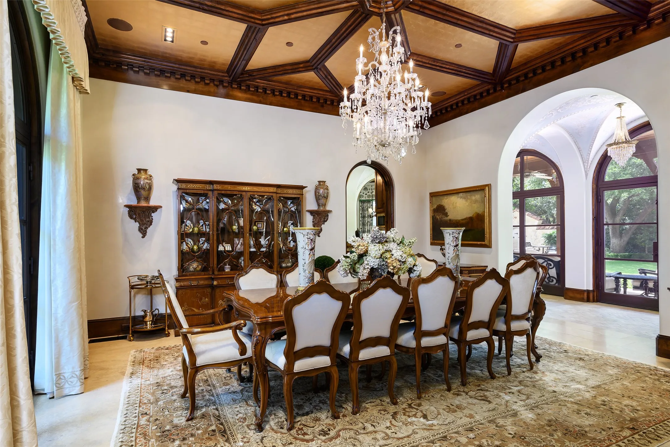 Single Family Residence For Sale in Dallas County , 5335 Meaders Lane, Dallas, Texas 75229, 5 Bedroom, 9 Bathroom, 4 Garage spaces, 12,421 Sqft, built in 2009, Price $10,900,000, mls#21362112, Real Estate Agent in Dallas, Homes For Sale in Dallas county, Homes For Sale in Dallas, Realtor in Dallas Texas, Real Estate Brokerage Independent Realty Texas, Luminita Cordes Realtor
