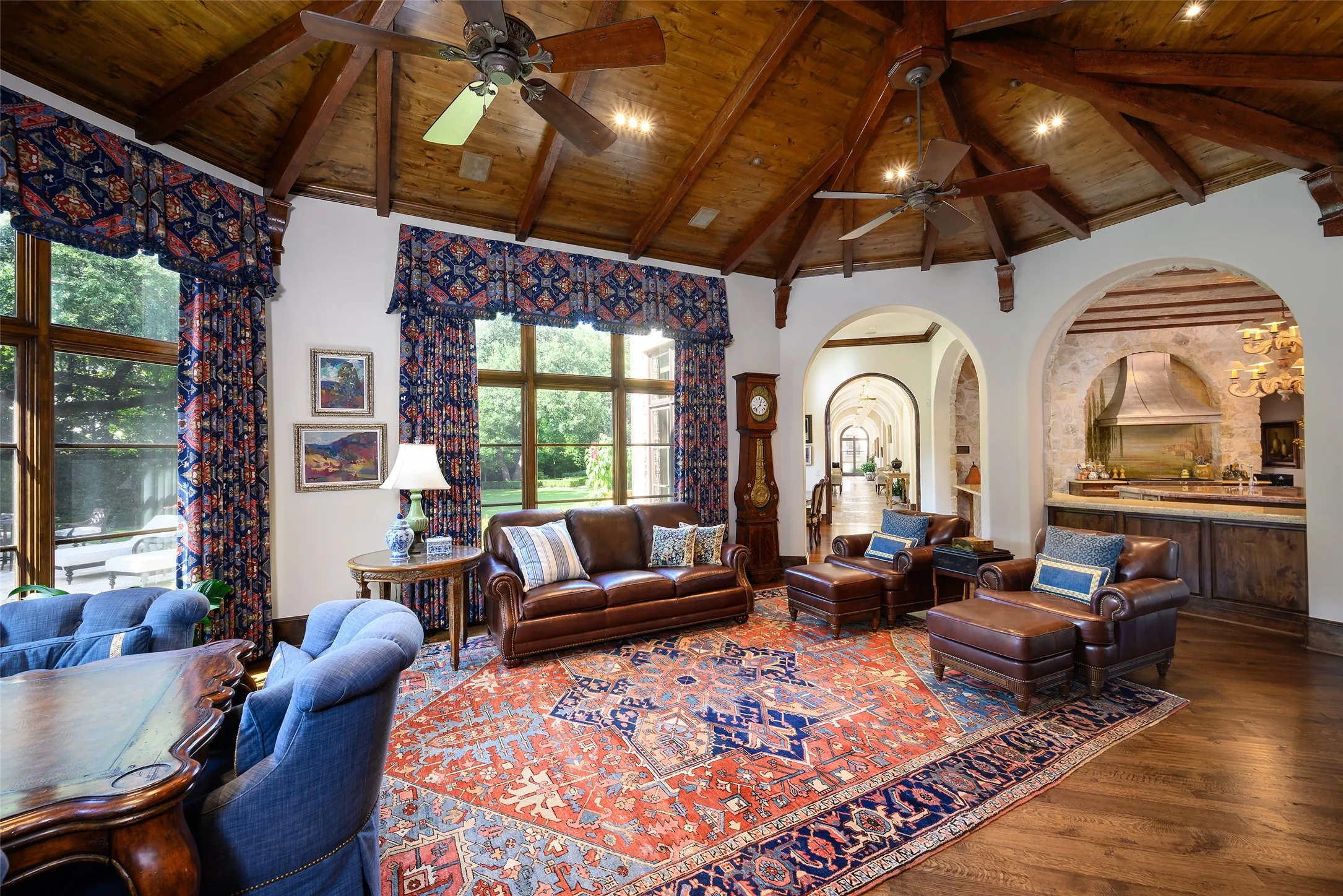 Single Family Residence For Sale in Dallas County , 5335 Meaders Lane, Dallas, Texas 75229, 5 Bedroom, 9 Bathroom, 4 Garage spaces, 12,421 Sqft, built in 2009, Price $10,900,000, mls#21362112, Real Estate Agent in Dallas, Homes For Sale in Dallas county, Homes For Sale in Dallas, Realtor in Dallas Texas, Real Estate Brokerage Independent Realty Texas, Luminita Cordes Realtor