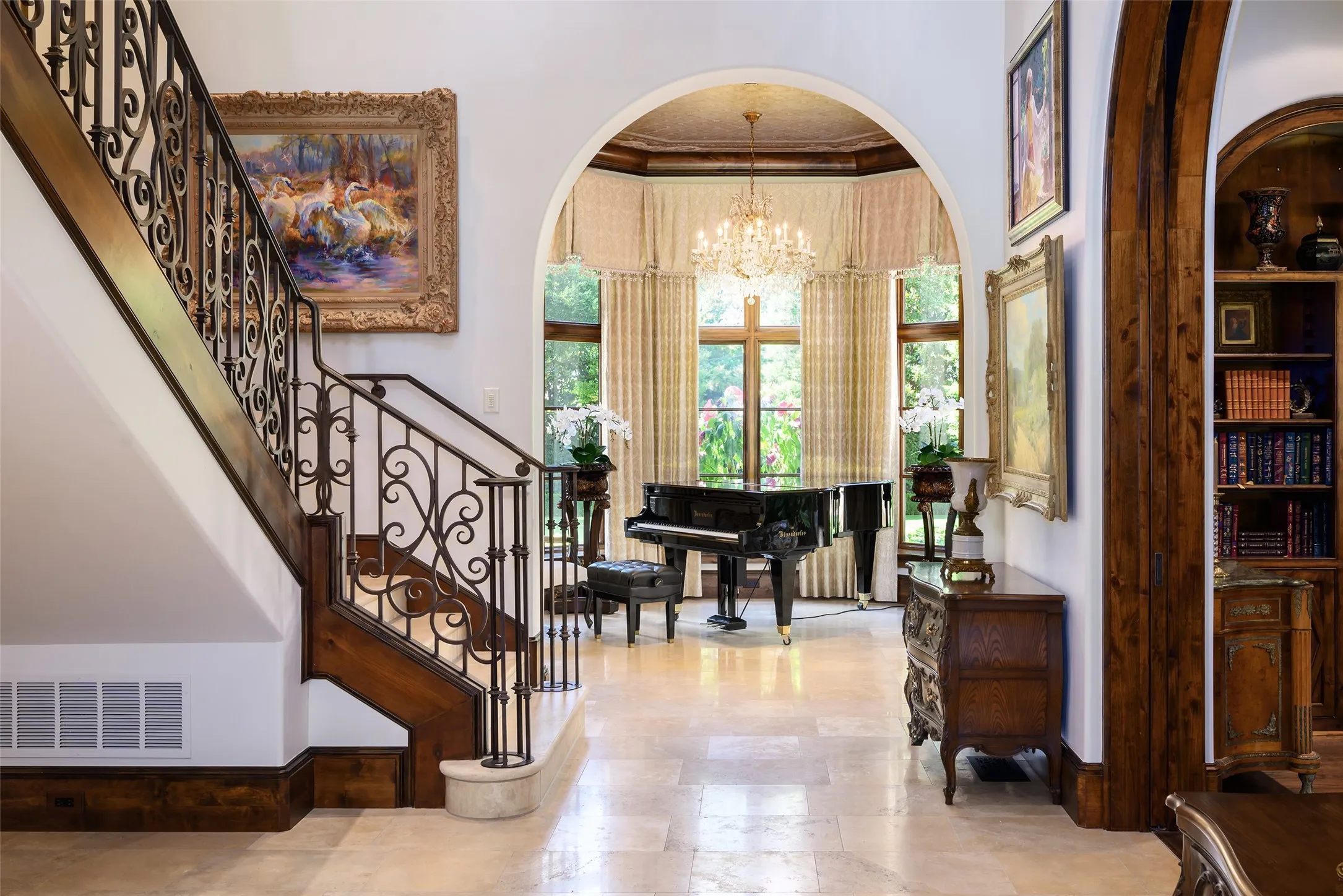 Single Family Residence For Sale in Dallas County , 5335 Meaders Lane, Dallas, Texas 75229, 5 Bedroom, 9 Bathroom, 4 Garage spaces, 12,421 Sqft, built in 2009, Price $10,900,000, mls#21362112, Real Estate Agent in Dallas, Homes For Sale in Dallas county, Homes For Sale in Dallas, Realtor in Dallas Texas, Real Estate Brokerage Independent Realty Texas, Luminita Cordes Realtor