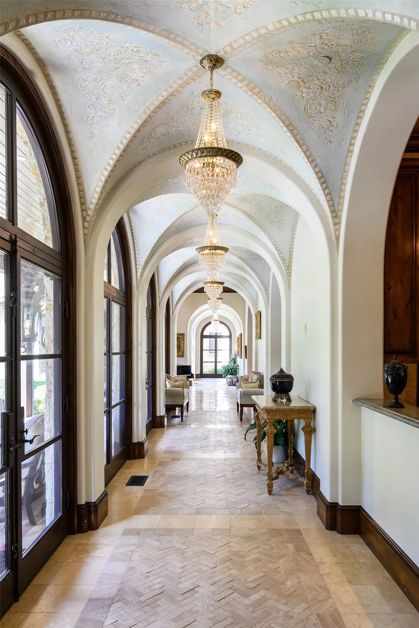 Gallery running the length of the first level