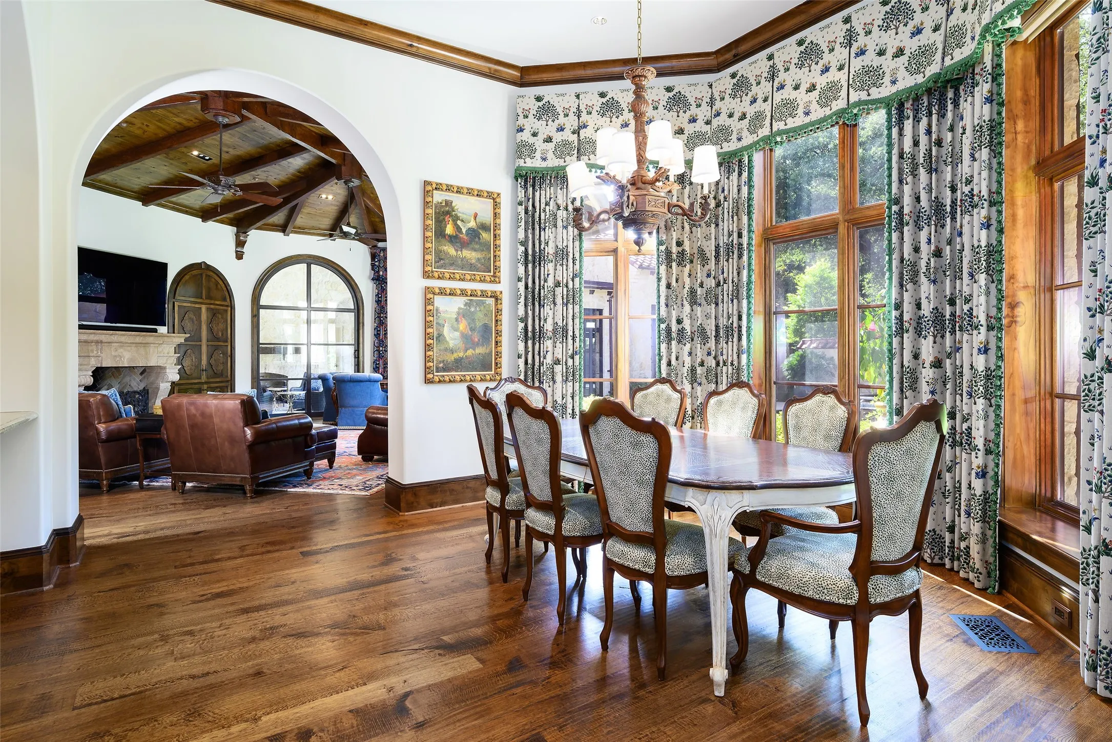 Single Family Residence For Sale in Dallas County , 5335 Meaders Lane, Dallas, Texas 75229, 5 Bedroom, 9 Bathroom, 4 Garage spaces, 12,421 Sqft, built in 2009, Price $10,900,000, mls#21362112, Real Estate Agent in Dallas, Homes For Sale in Dallas county, Homes For Sale in Dallas, Realtor in Dallas Texas, Real Estate Brokerage Independent Realty Texas, Luminita Cordes Realtor