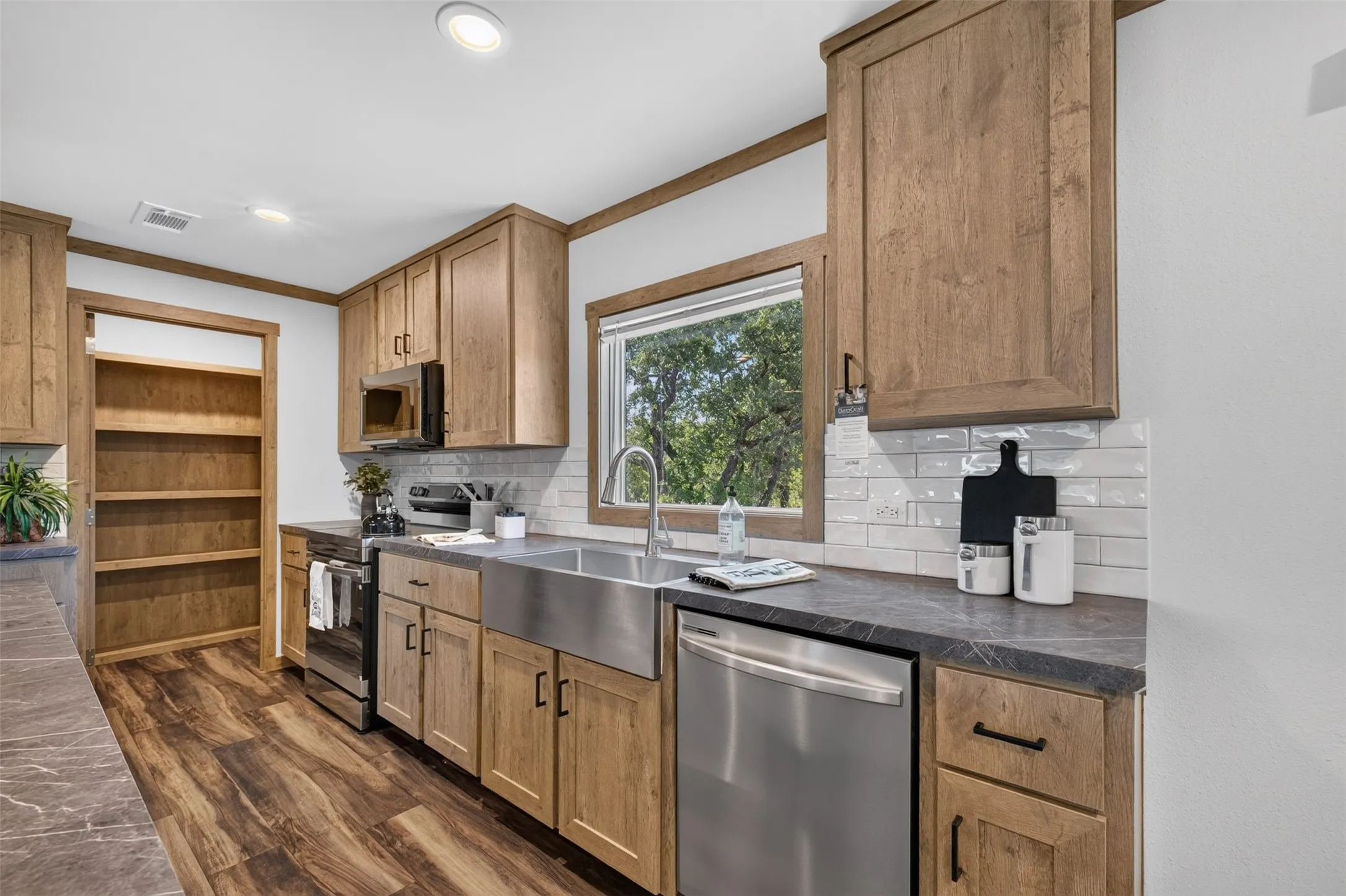 Single Family Residence For Sale in Callahan County , 2240 Live Oak Trail, Clyde, Texas 79510, 5 Bedroom, 3 Bathroom, Garage spaces, 1,908 Sqft, built in 2026, mls#21362857, Real Estate Agent in Clyde, Homes For Sale in Callahan county, Homes For Sale in Clyde, Realtor in Clyde Texas, Real Estate Brokerage Independent Realty Texas, Luminita Cordes Realtor