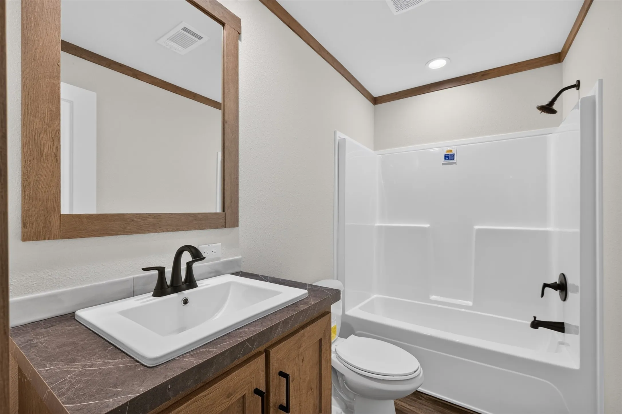 Single Family Residence For Sale in Callahan County , 2240 Live Oak Trail, Clyde, Texas 79510, 5 Bedroom, 3 Bathroom, Garage spaces, 1,908 Sqft, built in 2026, mls#21362857, Real Estate Agent in Clyde, Homes For Sale in Callahan county, Homes For Sale in Clyde, Realtor in Clyde Texas, Real Estate Brokerage Independent Realty Texas, Luminita Cordes Realtor