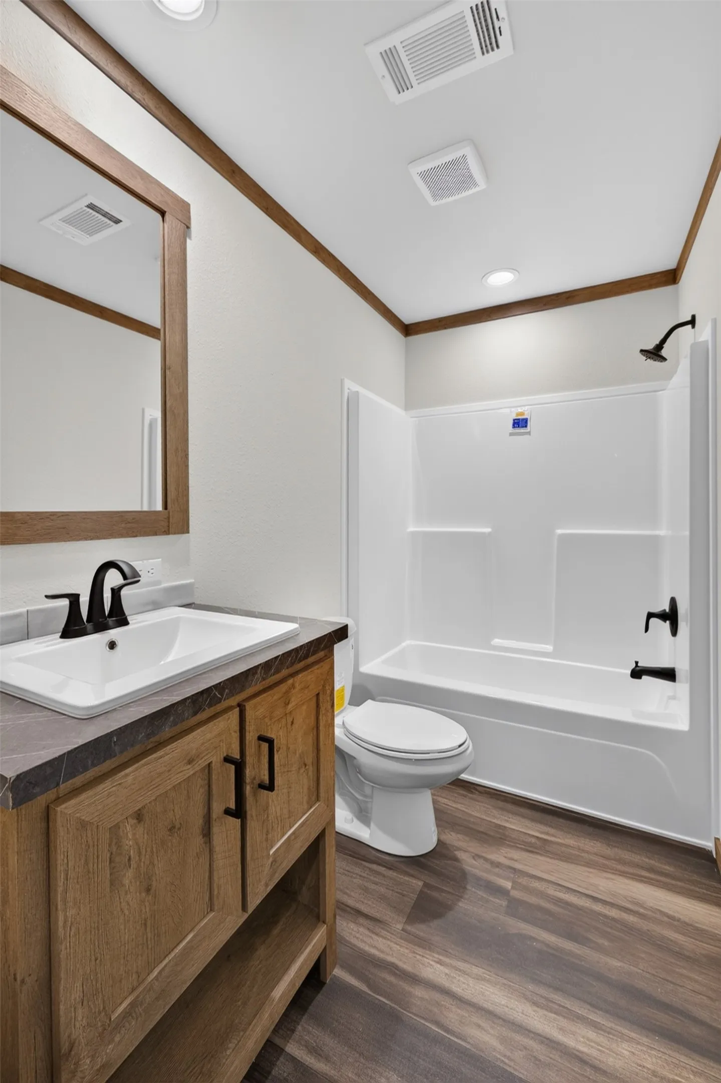Single Family Residence For Sale in Callahan County , 2240 Live Oak Trail, Clyde, Texas 79510, 5 Bedroom, 3 Bathroom, Garage spaces, 1,908 Sqft, built in 2026, mls#21362857, Real Estate Agent in Clyde, Homes For Sale in Callahan county, Homes For Sale in Clyde, Realtor in Clyde Texas, Real Estate Brokerage Independent Realty Texas, Luminita Cordes Realtor