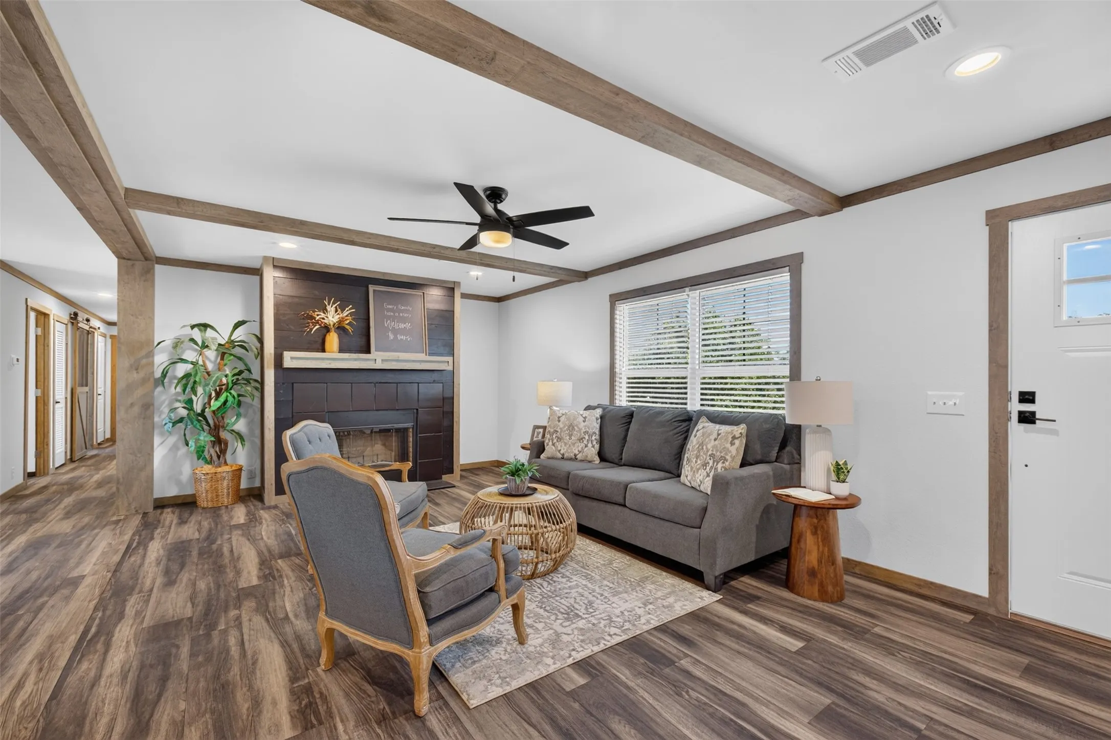 Single Family Residence For Sale in Callahan County , 2240 Live Oak Trail, Clyde, Texas 79510, 5 Bedroom, 3 Bathroom, Garage spaces, 1,908 Sqft, built in 2026, mls#21362857, Real Estate Agent in Clyde, Homes For Sale in Callahan county, Homes For Sale in Clyde, Realtor in Clyde Texas, Real Estate Brokerage Independent Realty Texas, Luminita Cordes Realtor