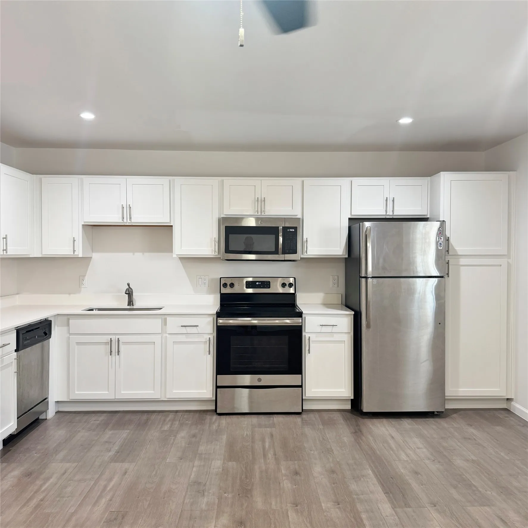Apartment For Rent in Dallas County , 5010 San Jacinto Street 205, Dallas, Texas 75206, 1 Bedroom, 1 Bathroom, Garage spaces, 650 Sqft, built in 1959, mls#21362902, Real Estate Agent in Dallas, Homes For Rent in Dallas county, Homes For Rent in Dallas, Realtor in Dallas Texas, Real Estate Brokerage Independent Realty Texas, Luminita Cordes Realtor
