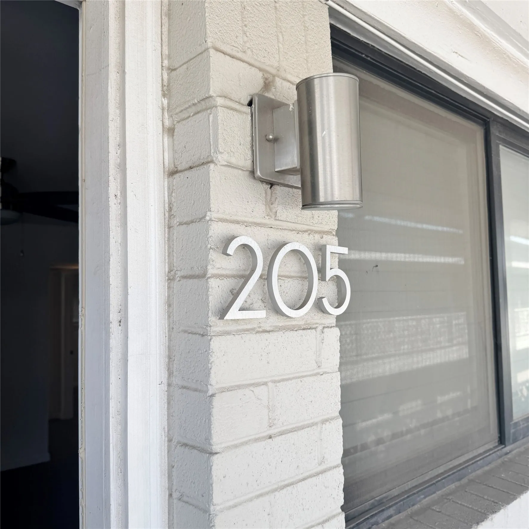 Apartment For Rent in Dallas County , 5010 San Jacinto Street 205, Dallas, Texas 75206, 1 Bedroom, 1 Bathroom, Garage spaces, 650 Sqft, built in 1959, mls#21362902, Real Estate Agent in Dallas, Homes For Rent in Dallas county, Homes For Rent in Dallas, Realtor in Dallas Texas, Real Estate Brokerage Independent Realty Texas, Luminita Cordes Realtor