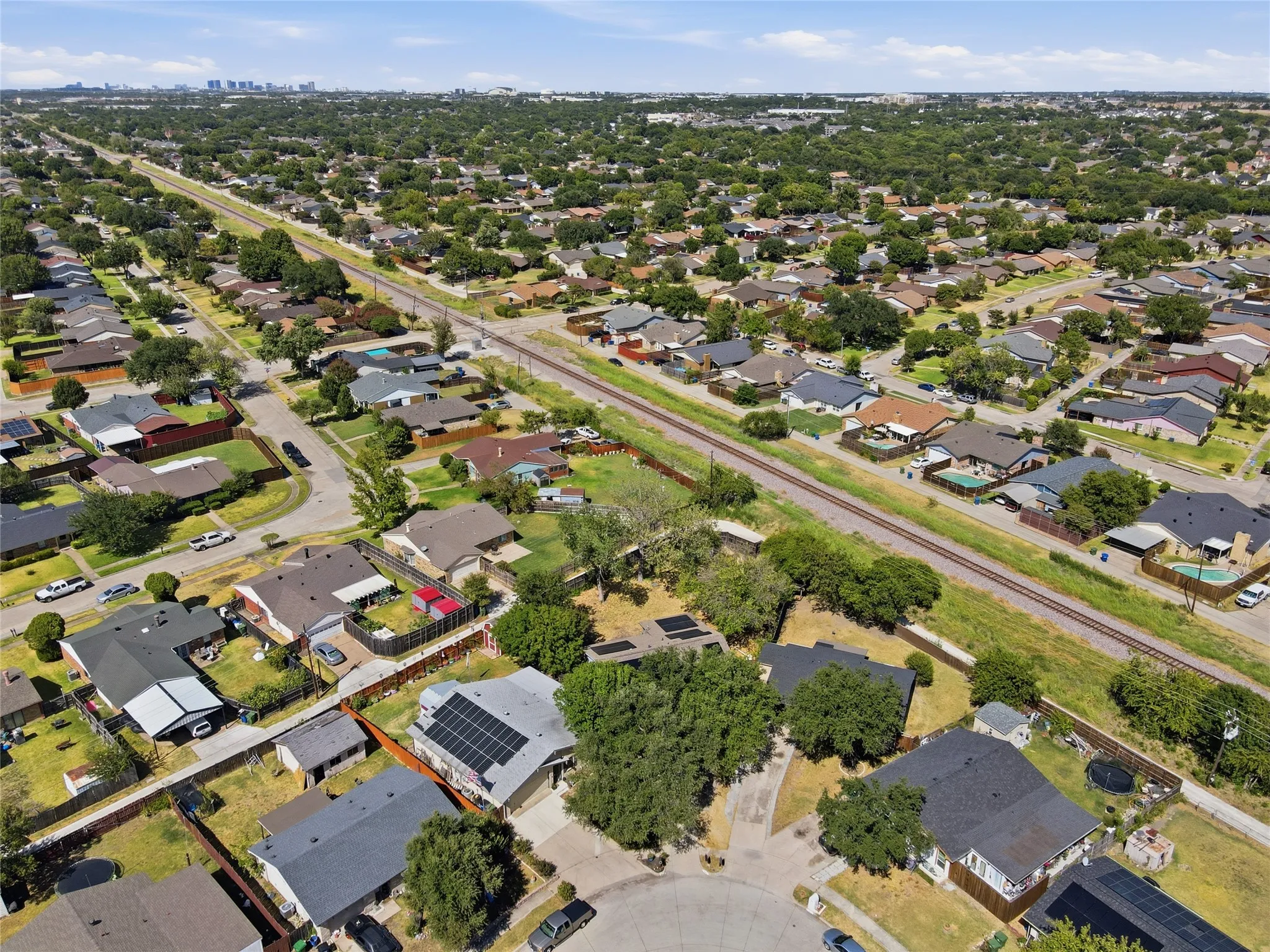 Single Family Residence For Sale in Denton County , 3156 Abbey Road, Carrollton, Texas 75007, 4 Bedroom, 2 Bathroom, Garage spaces, 1,456 Sqft, built in 1973, mls#21362896, Real Estate Agent in Carrollton, Homes For Sale in Denton county, Homes For Sale in Carrollton, Realtor in Carrollton Texas, Real Estate Brokerage Independent Realty Texas, Luminita Cordes Realtor