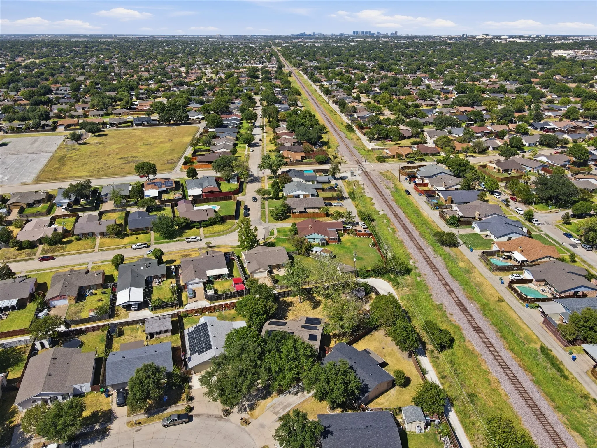 Single Family Residence For Sale in Denton County , 3156 Abbey Road, Carrollton, Texas 75007, 4 Bedroom, 2 Bathroom, Garage spaces, 1,456 Sqft, built in 1973, mls#21362896, Real Estate Agent in Carrollton, Homes For Sale in Denton county, Homes For Sale in Carrollton, Realtor in Carrollton Texas, Real Estate Brokerage Independent Realty Texas, Luminita Cordes Realtor