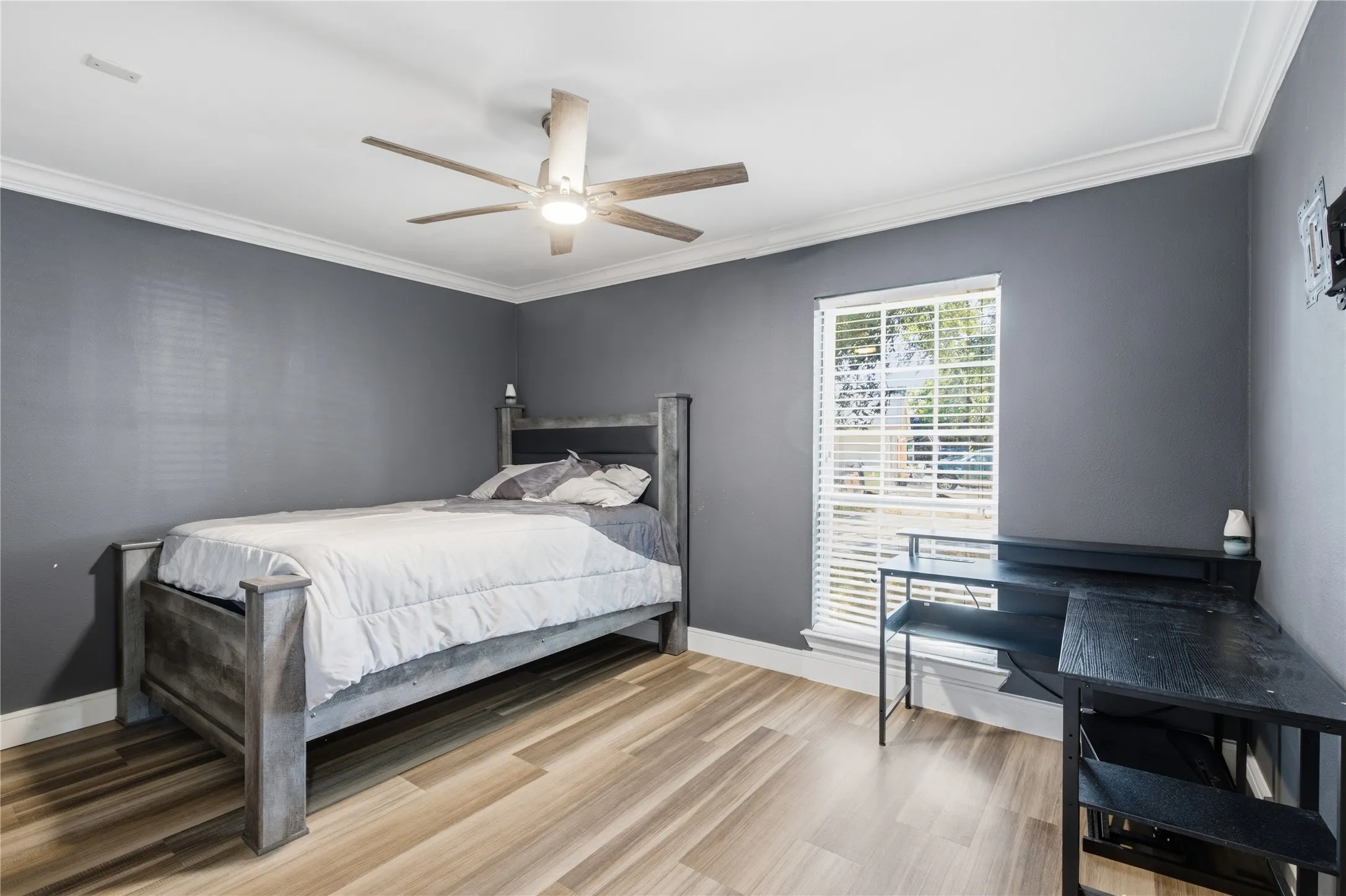 Single Family Residence For Sale in Denton County , 3156 Abbey Road, Carrollton, Texas 75007, 4 Bedroom, 2 Bathroom, Garage spaces, 1,456 Sqft, built in 1973, mls#21362896, Real Estate Agent in Carrollton, Homes For Sale in Denton county, Homes For Sale in Carrollton, Realtor in Carrollton Texas, Real Estate Brokerage Independent Realty Texas, Luminita Cordes Realtor