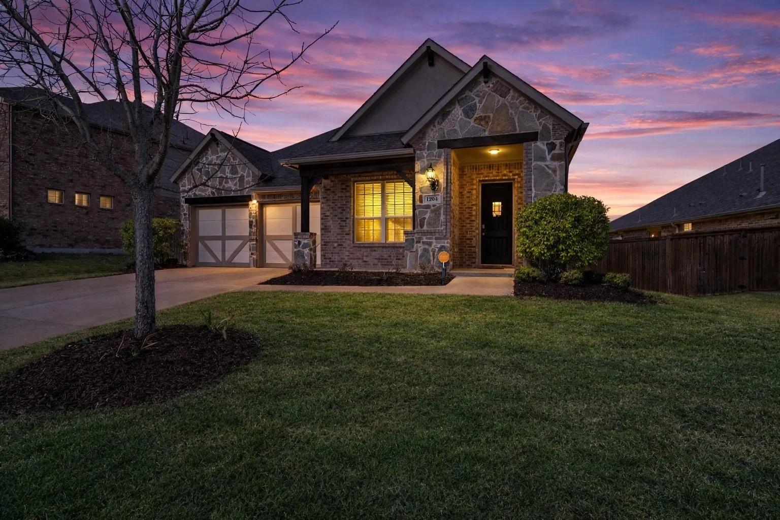 Single Family Residence For Sale in Collin County , 1204 Caney Creek Lane, Mc Kinney, Texas 75071, 4 Bedroom, 4 Bathroom, 2 Garage spaces, 2,628 Sqft, built in 2016, Price $489,000, mls#21361760, Real Estate Agent in Mc Kinney, Homes For Sale in Collin county, Homes For Sale in Mc Kinney, Realtor in Mc Kinney Texas, Real Estate Brokerage Independent Realty Texas, Luminita Cordes Realtor