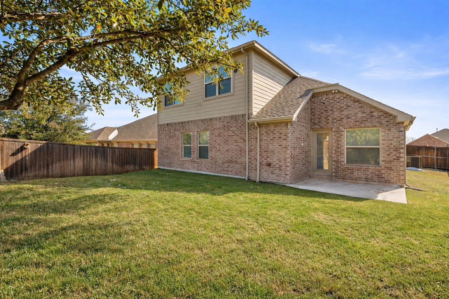Single Family Residence For Sale in Collin County , 1204 Caney Creek Lane, Mc Kinney, Texas 75071, 4 Bedroom, 4 Bathroom, 2 Garage spaces, 2,628 Sqft, built in 2016, Price $489,000, mls#21361760, Real Estate Agent in Mc Kinney, Homes For Sale in Collin county, Homes For Sale in Mc Kinney, Realtor in Mc Kinney Texas, Real Estate Brokerage Independent Realty Texas, Luminita Cordes Realtor
