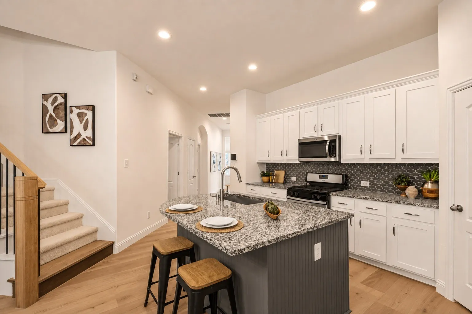 Single Family Residence For Sale in Collin County , 1204 Caney Creek Lane, Mc Kinney, Texas 75071, 4 Bedroom, 4 Bathroom, 2 Garage spaces, 2,628 Sqft, built in 2016, Price $489,000, mls#21361760, Real Estate Agent in Mc Kinney, Homes For Sale in Collin county, Homes For Sale in Mc Kinney, Realtor in Mc Kinney Texas, Real Estate Brokerage Independent Realty Texas, Luminita Cordes Realtor