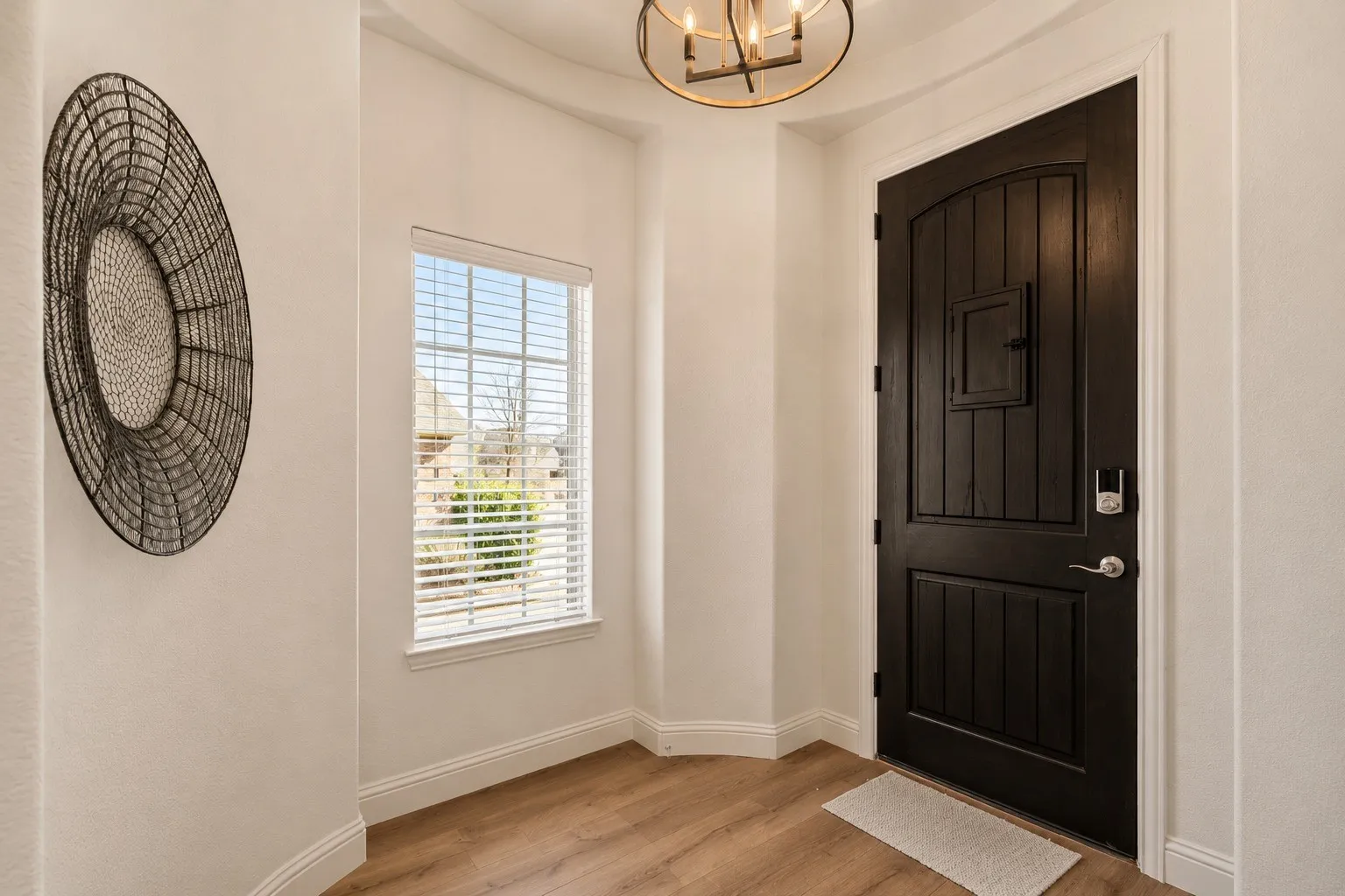 Single Family Residence For Sale in Collin County , 1204 Caney Creek Lane, Mc Kinney, Texas 75071, 4 Bedroom, 4 Bathroom, 2 Garage spaces, 2,628 Sqft, built in 2016, Price $489,000, mls#21361760, Real Estate Agent in Mc Kinney, Homes For Sale in Collin county, Homes For Sale in Mc Kinney, Realtor in Mc Kinney Texas, Real Estate Brokerage Independent Realty Texas, Luminita Cordes Realtor