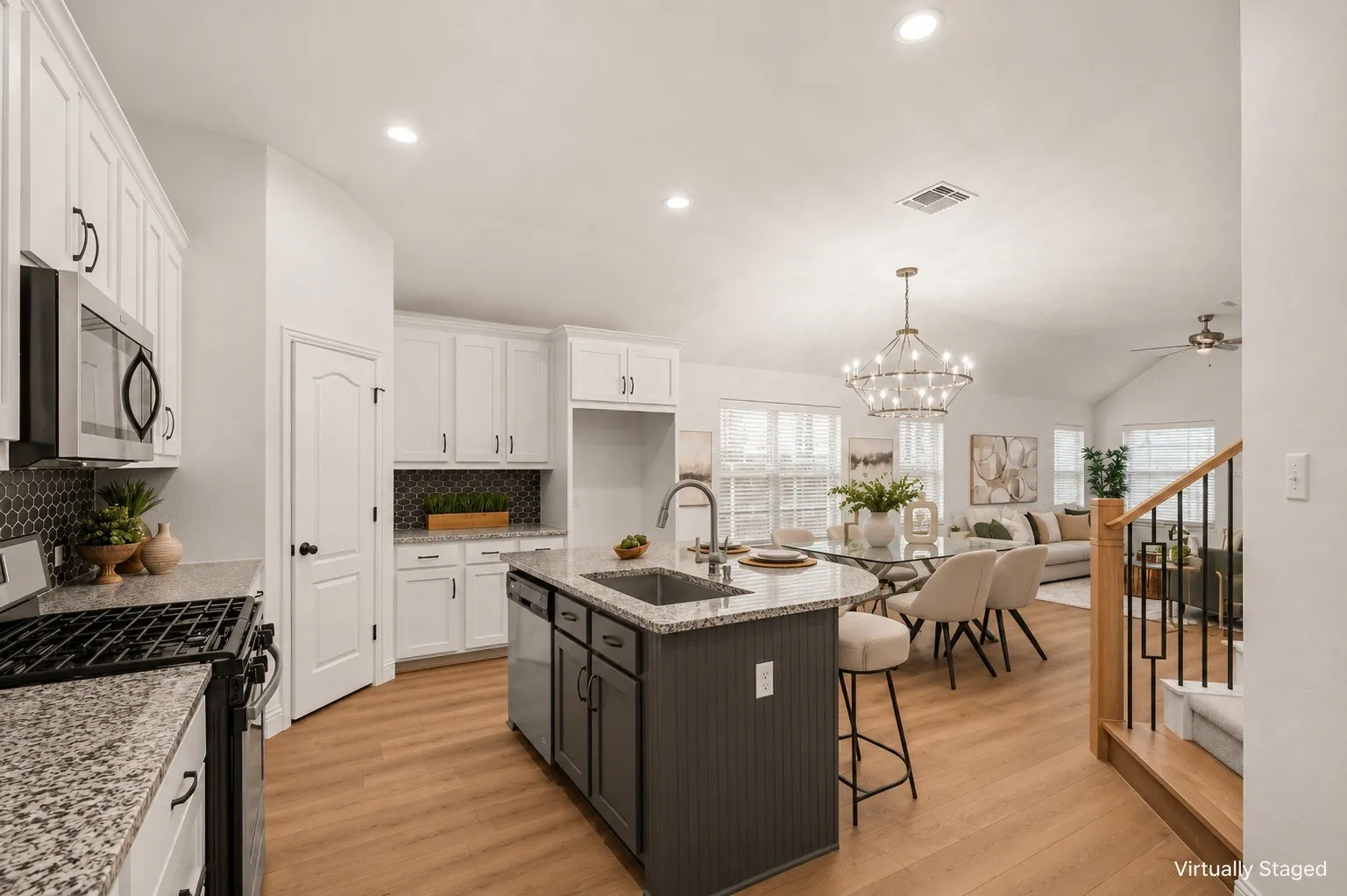 Single Family Residence For Sale in Collin County , 1204 Caney Creek Lane, Mc Kinney, Texas 75071, 4 Bedroom, 4 Bathroom, 2 Garage spaces, 2,628 Sqft, built in 2016, Price $489,000, mls#21361760, Real Estate Agent in Mc Kinney, Homes For Sale in Collin county, Homes For Sale in Mc Kinney, Realtor in Mc Kinney Texas, Real Estate Brokerage Independent Realty Texas, Luminita Cordes Realtor