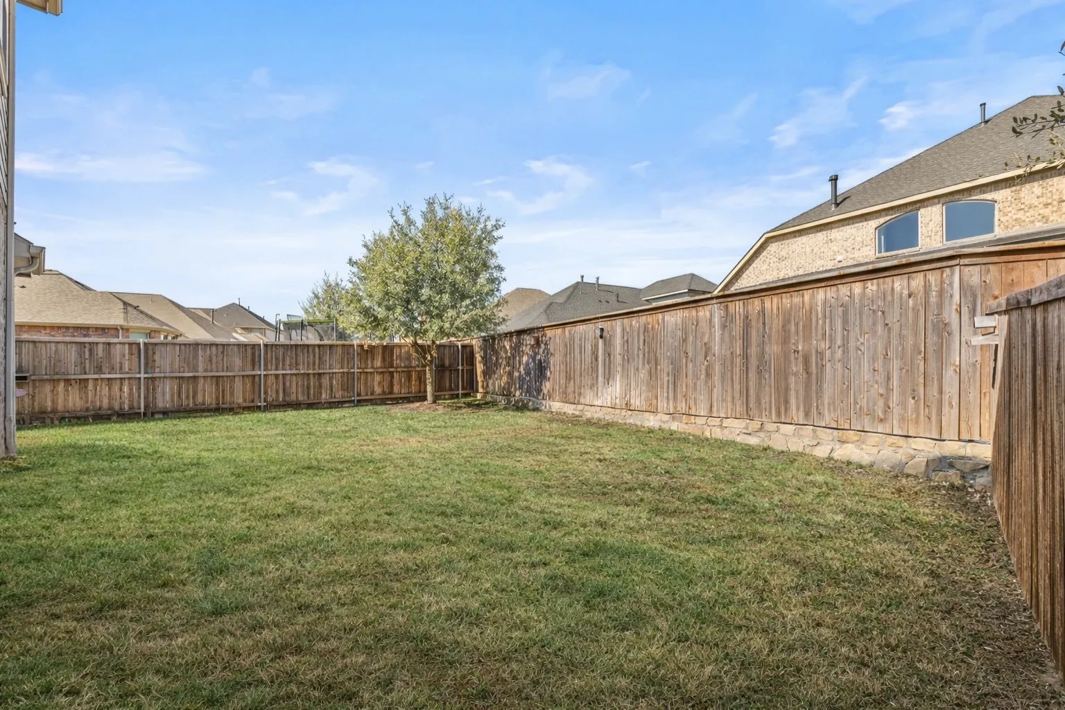 Single Family Residence For Sale in Collin County , 1204 Caney Creek Lane, Mc Kinney, Texas 75071, 4 Bedroom, 4 Bathroom, 2 Garage spaces, 2,628 Sqft, built in 2016, Price $489,000, mls#21361760, Real Estate Agent in Mc Kinney, Homes For Sale in Collin county, Homes For Sale in Mc Kinney, Realtor in Mc Kinney Texas, Real Estate Brokerage Independent Realty Texas, Luminita Cordes Realtor