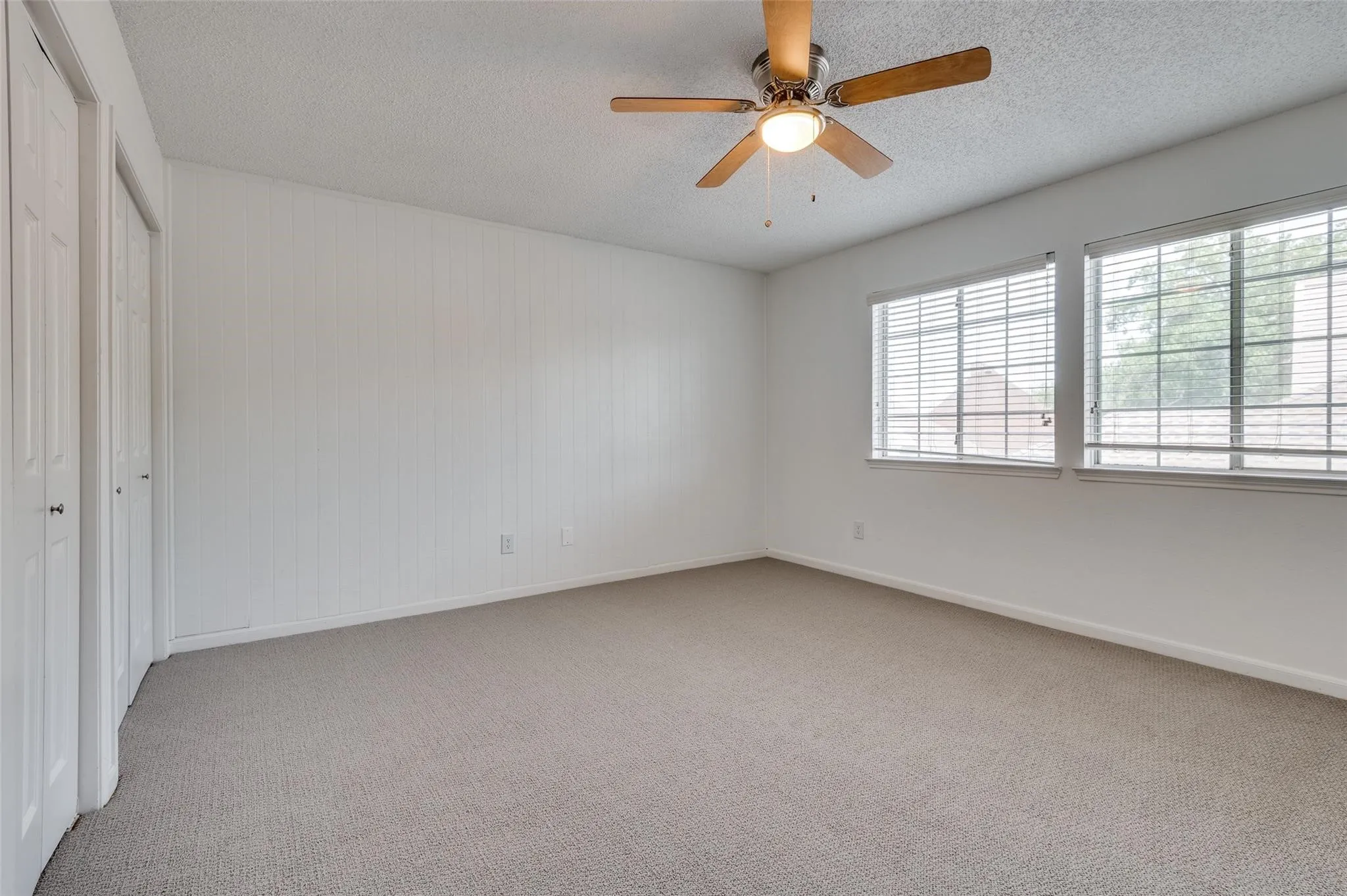 Single Family Residence For Rent in Dallas County , 562 Mercer Street, Grand Prairie, Texas 75052, 4 Bedroom, 3 Bathroom, 2 Garage spaces, 2,324 Sqft, built in 1986, mls#21362807, Real Estate Agent in Grand Prairie, Homes For Rent in Dallas county, Homes For Rent in Grand Prairie, Realtor in Grand Prairie Texas, Real Estate Brokerage Independent Realty Texas, Luminita Cordes Realtor