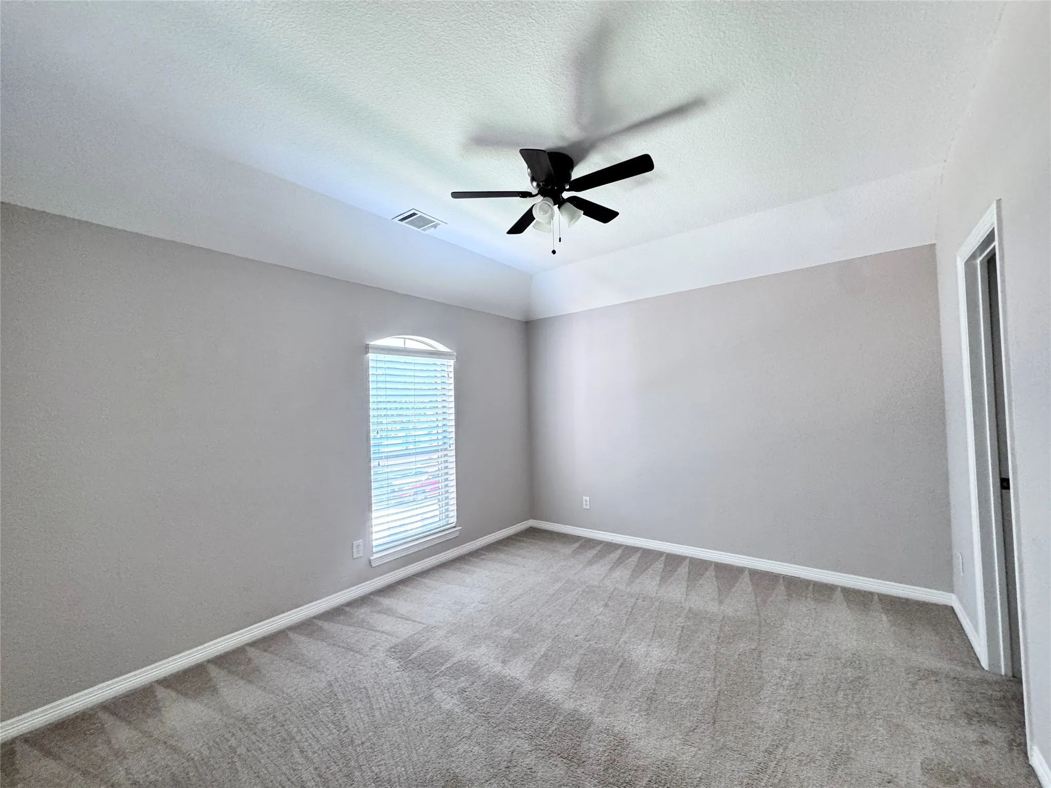 Single Family Residence For Rent in Collin County , 6504 Diamond Drive, Mc Kinney, Texas 75070, 4 Bedroom, 4 Bathroom, 2 Garage spaces, 3,505 Sqft, built in 2003, mls#21362820, Real Estate Agent in Mc Kinney, Homes For Rent in Collin county, Homes For Rent in Mc Kinney, Realtor in Mc Kinney Texas, Real Estate Brokerage Independent Realty Texas, Luminita Cordes Realtor