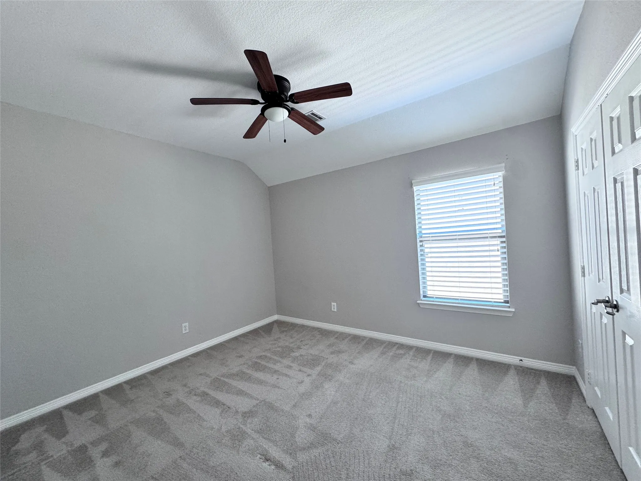 Single Family Residence For Rent in Collin County , 6504 Diamond Drive, Mc Kinney, Texas 75070, 4 Bedroom, 4 Bathroom, 2 Garage spaces, 3,505 Sqft, built in 2003, mls#21362820, Real Estate Agent in Mc Kinney, Homes For Rent in Collin county, Homes For Rent in Mc Kinney, Realtor in Mc Kinney Texas, Real Estate Brokerage Independent Realty Texas, Luminita Cordes Realtor