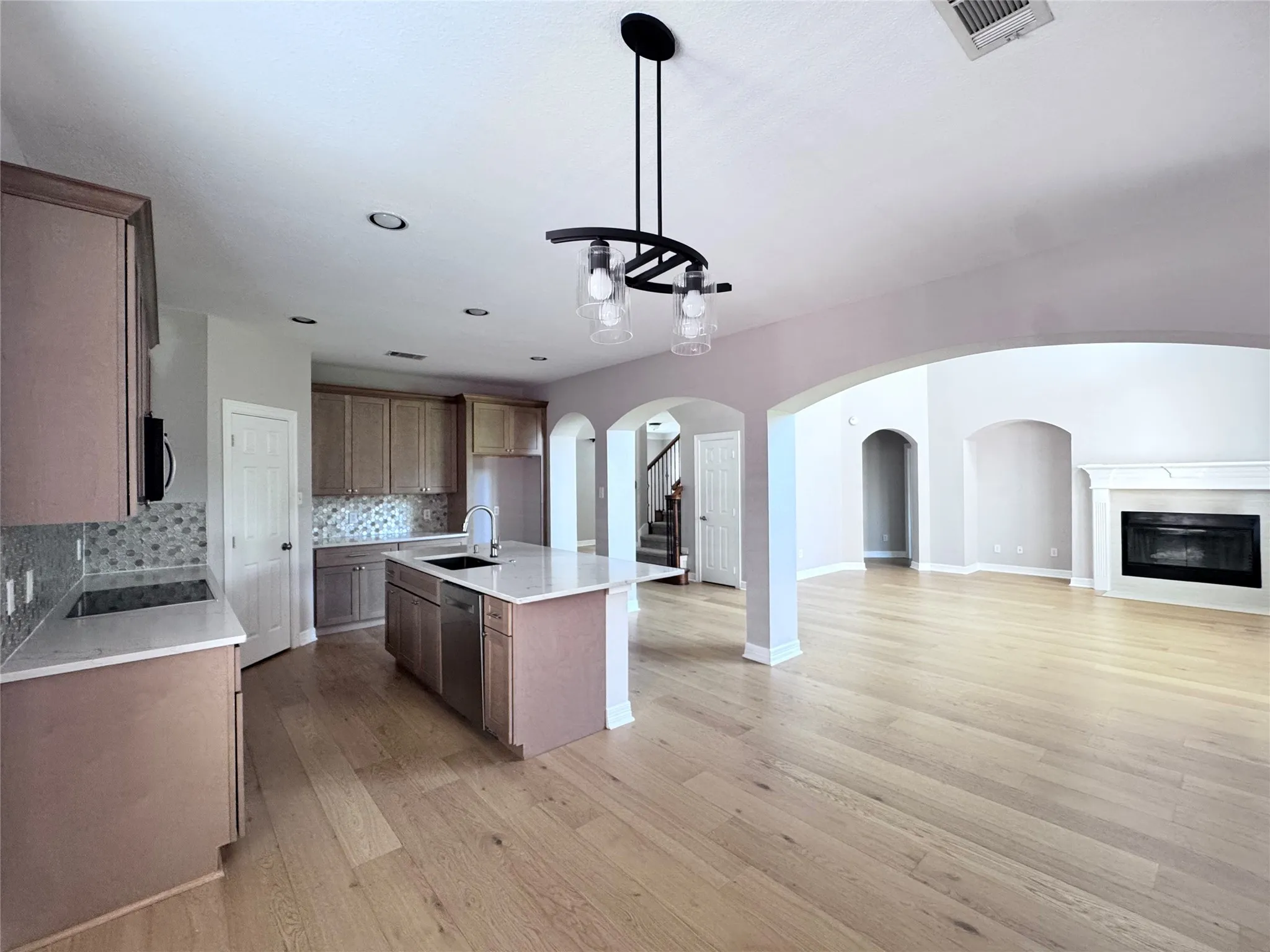 Single Family Residence For Rent in Collin County , 6504 Diamond Drive, Mc Kinney, Texas 75070, 4 Bedroom, 4 Bathroom, 2 Garage spaces, 3,505 Sqft, built in 2003, mls#21362820, Real Estate Agent in Mc Kinney, Homes For Rent in Collin county, Homes For Rent in Mc Kinney, Realtor in Mc Kinney Texas, Real Estate Brokerage Independent Realty Texas, Luminita Cordes Realtor
