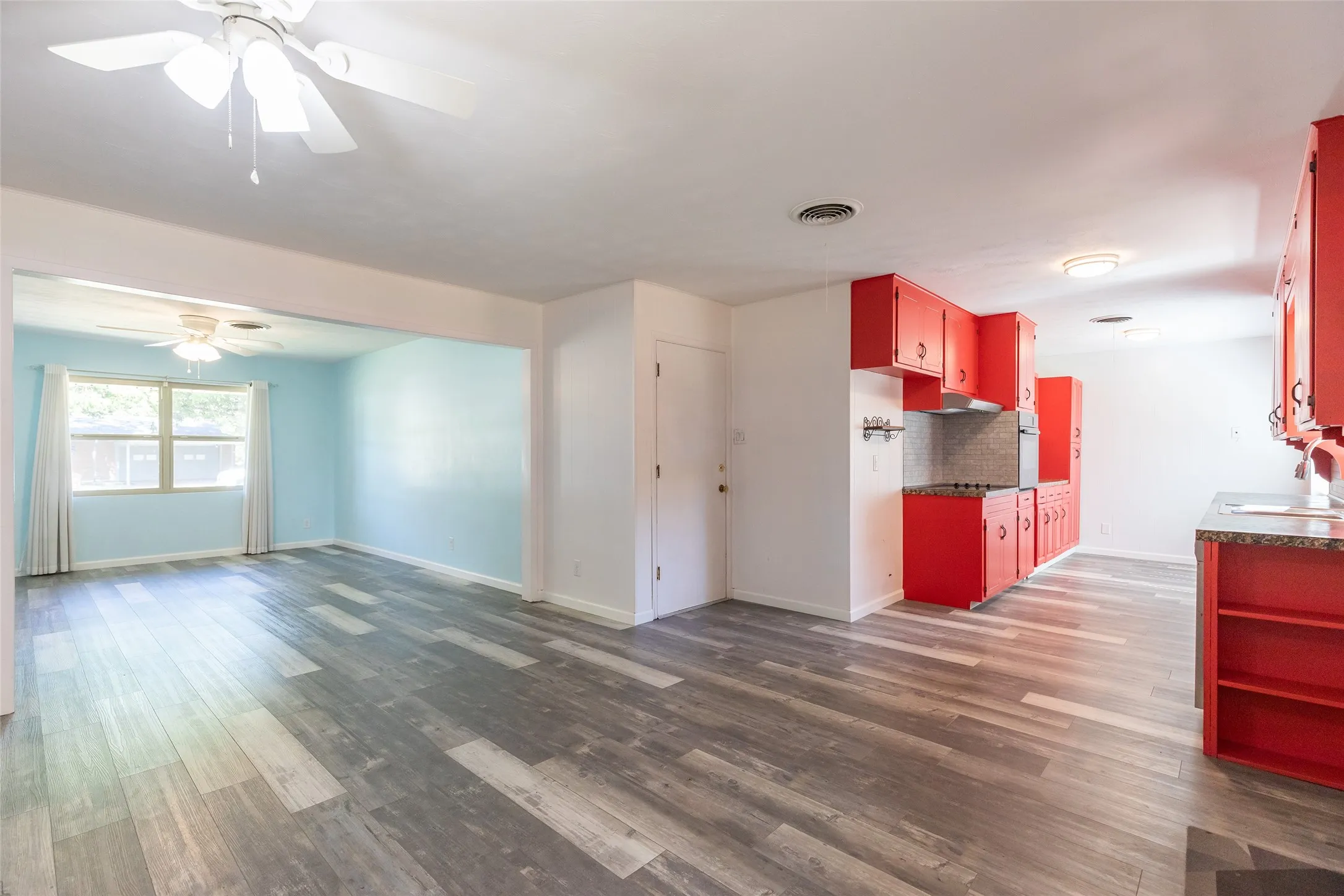 Single Family Residence For Sale in Taylor County , 1637 Glendale Drive, Abilene, Texas 79603, 3 Bedroom, 2 Bathroom, 2 Garage spaces, 1,692 Sqft, built in 1961, mls#21362392, Real Estate Agent in Abilene, Homes For Sale in Taylor county, Homes For Sale in Abilene, Realtor in Abilene Texas, Real Estate Brokerage Independent Realty Texas, Luminita Cordes Realtor