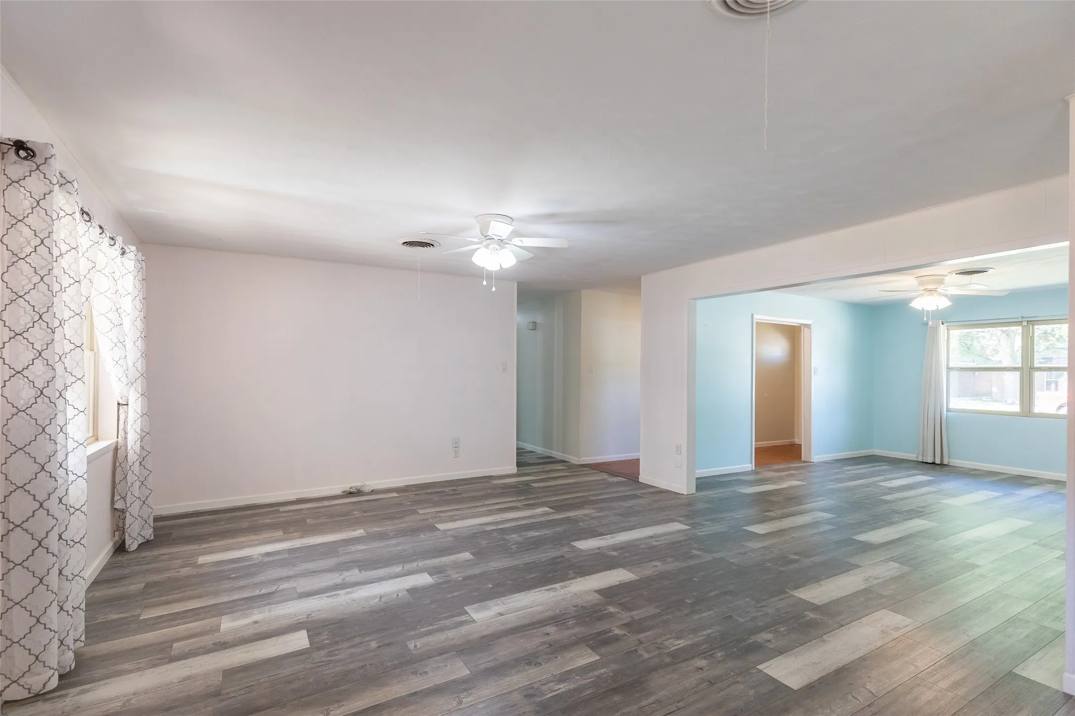 Single Family Residence For Sale in Taylor County , 1637 Glendale Drive, Abilene, Texas 79603, 3 Bedroom, 2 Bathroom, 2 Garage spaces, 1,692 Sqft, built in 1961, mls#21362392, Real Estate Agent in Abilene, Homes For Sale in Taylor county, Homes For Sale in Abilene, Realtor in Abilene Texas, Real Estate Brokerage Independent Realty Texas, Luminita Cordes Realtor