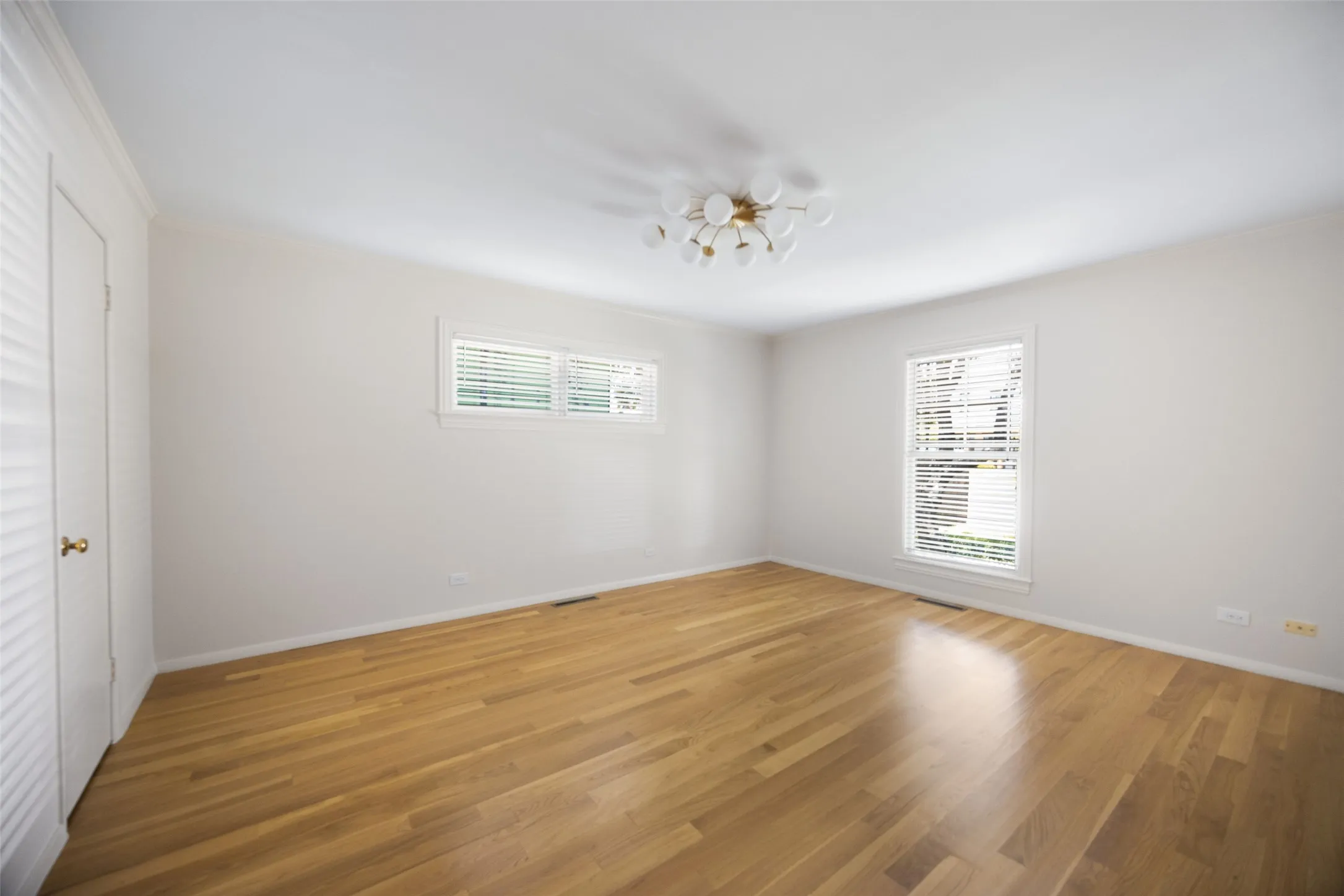 Single Family Residence For Rent in Dallas County , 3813 Purdue Avenue, University Park, Texas 75225, 4 Bedroom, 4 Bathroom, Garage spaces, 2,943 Sqft, built in 1950, mls#21362889, Real Estate Agent in University Park, Homes For Rent in Dallas county, Homes For Rent in University Park, Realtor in University Park Texas, Real Estate Brokerage Independent Realty Texas, Luminita Cordes Realtor