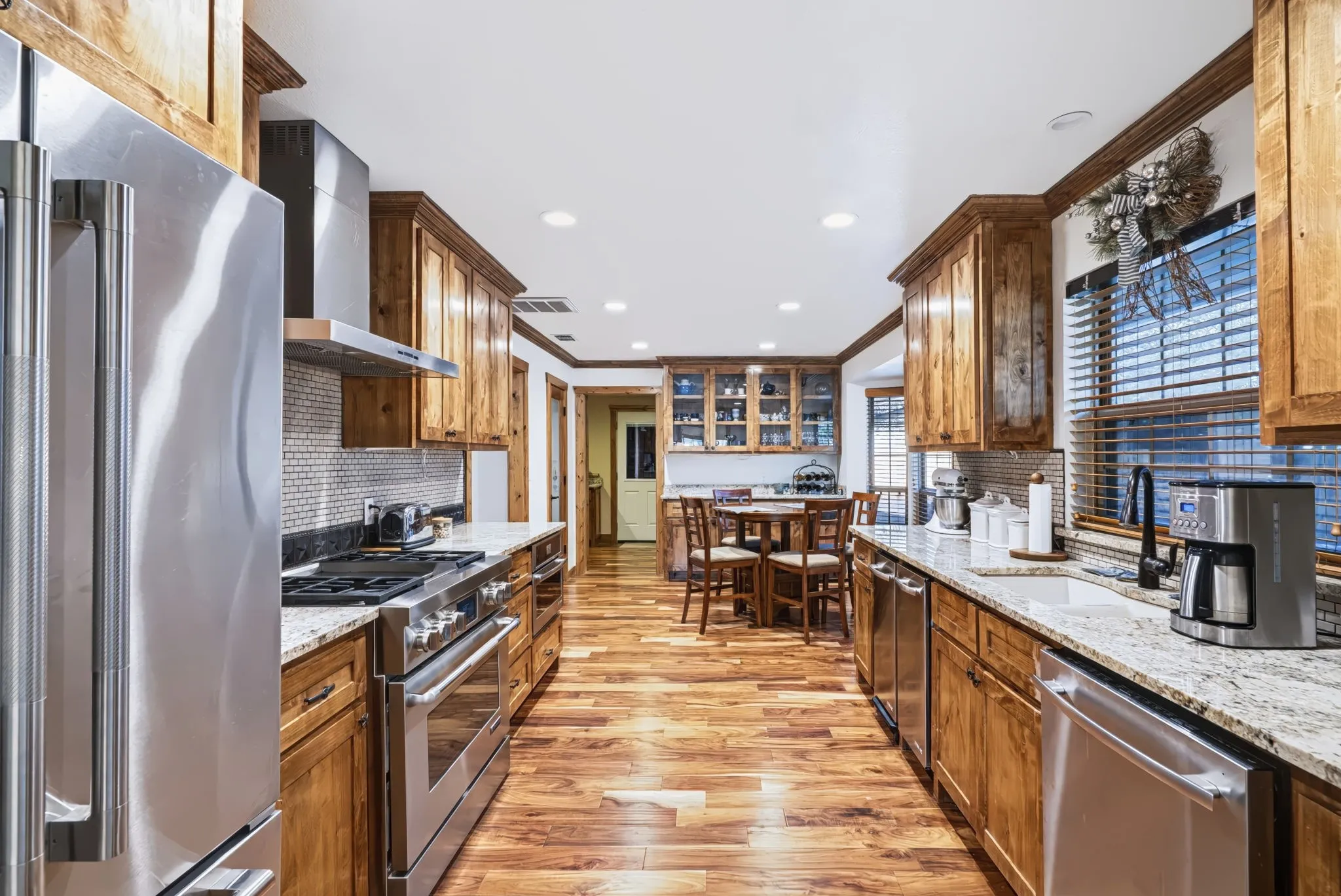 Single Family Residence For Sale in Erath County , 980 N Lydia Street, Stephenville, Texas 76401, 4 Bedroom, 3 Bathroom, 2 Garage spaces, 2,928 Sqft, built in 1977, mls#21362742, Real Estate Agent in Stephenville, Homes For Sale in Erath county, Homes For Sale in Stephenville, Realtor in Stephenville Texas, Real Estate Brokerage Independent Realty Texas, Luminita Cordes Realtor