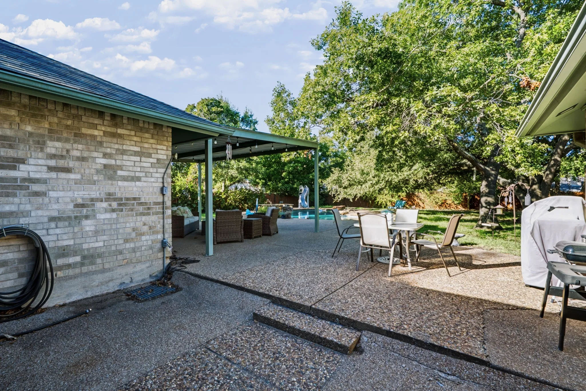 Single Family Residence For Sale in Erath County , 980 N Lydia Street, Stephenville, Texas 76401, 4 Bedroom, 3 Bathroom, 2 Garage spaces, 2,928 Sqft, built in 1977, mls#21362742, Real Estate Agent in Stephenville, Homes For Sale in Erath county, Homes For Sale in Stephenville, Realtor in Stephenville Texas, Real Estate Brokerage Independent Realty Texas, Luminita Cordes Realtor