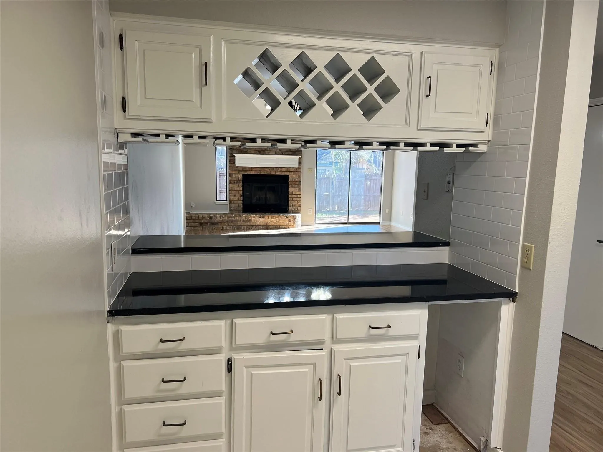 Duplex For Sale in Tarrant County , 109 Wilshire Drive, Euless, Texas 76040, 0, 0, Garage spaces, 0 Sqft, built in 1979, mls#21362935, Real Estate Agent in Euless, Homes For Sale in Tarrant county, Homes For Sale in Euless, Realtor in Euless Texas, Real Estate Brokerage Independent Realty Texas, Luminita Cordes Realtor