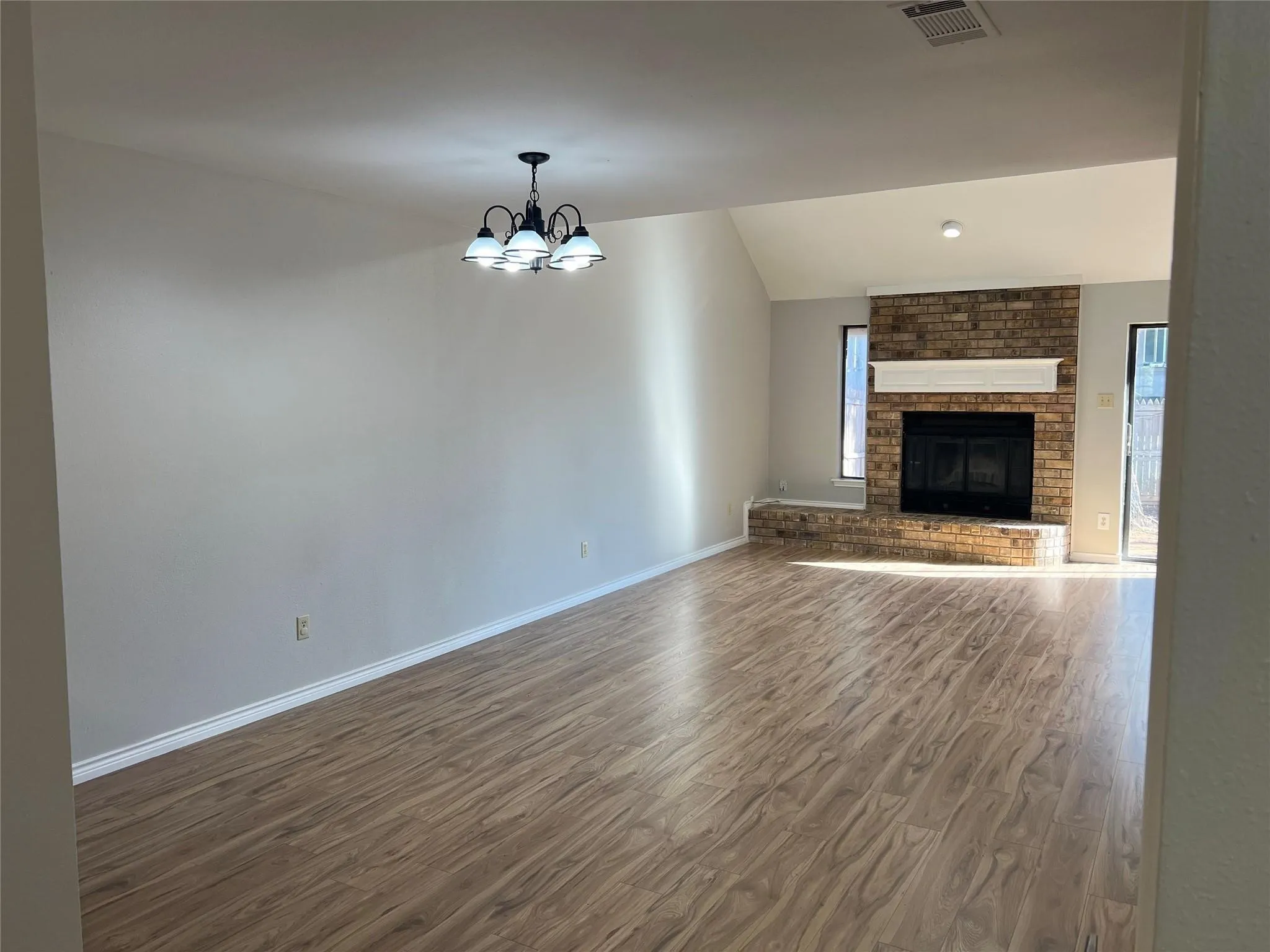 Duplex For Sale in Tarrant County , 109 Wilshire Drive, Euless, Texas 76040, 0, 0, Garage spaces, 0 Sqft, built in 1979, mls#21362935, Real Estate Agent in Euless, Homes For Sale in Tarrant county, Homes For Sale in Euless, Realtor in Euless Texas, Real Estate Brokerage Independent Realty Texas, Luminita Cordes Realtor