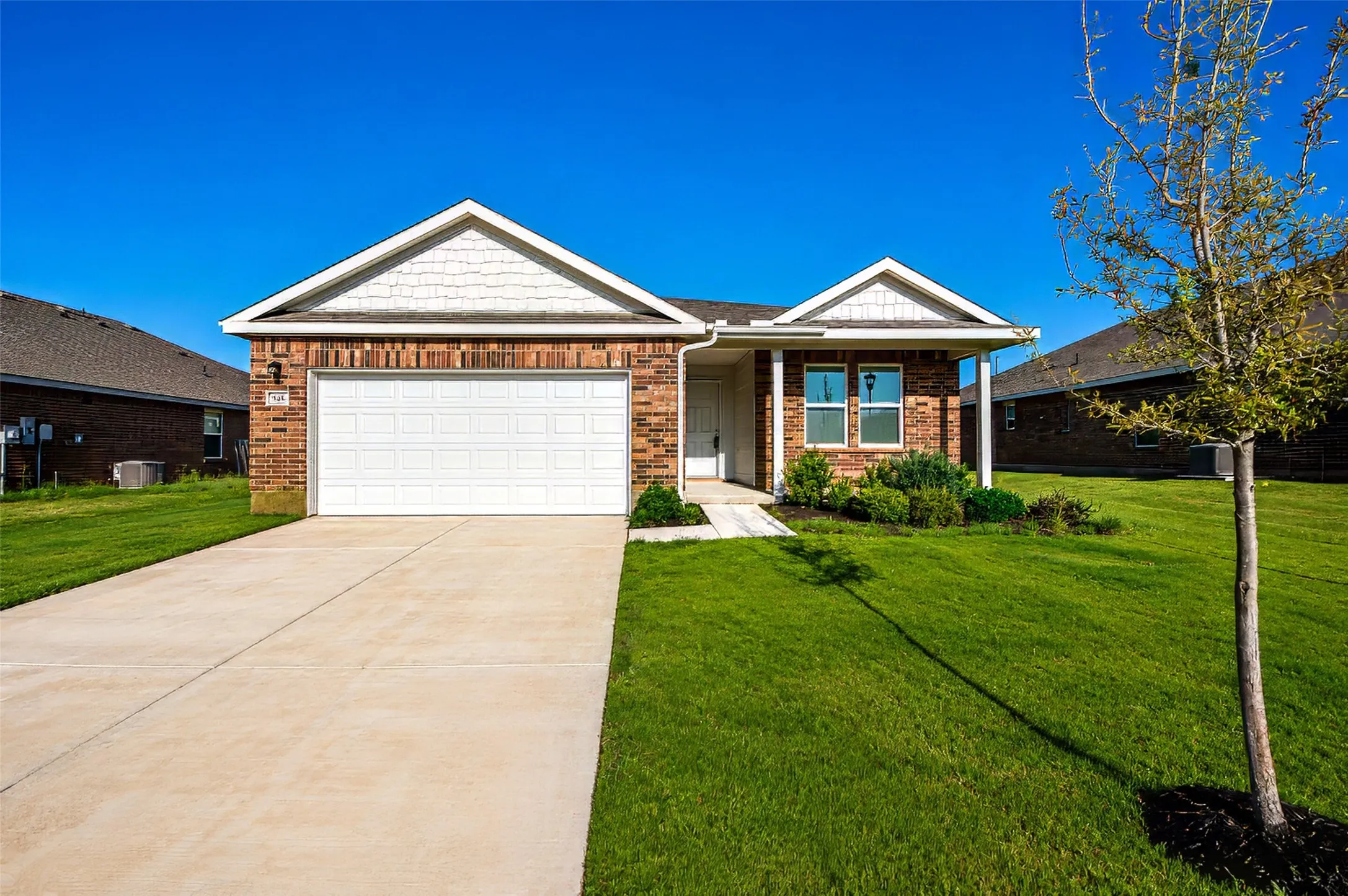 Single Family Residence For Rent in Parker County , 525 Jameson Street, Springtown, Texas 76082, 3 Bedroom, 2 Bathroom, 2 Garage spaces, 1,416 Sqft, built in 2023, mls#21362708, Real Estate Agent in Springtown, Homes For Rent in Parker county, Homes For Rent in Springtown, Realtor in Springtown Texas, Real Estate Brokerage Independent Realty Texas, Luminita Cordes Realtor