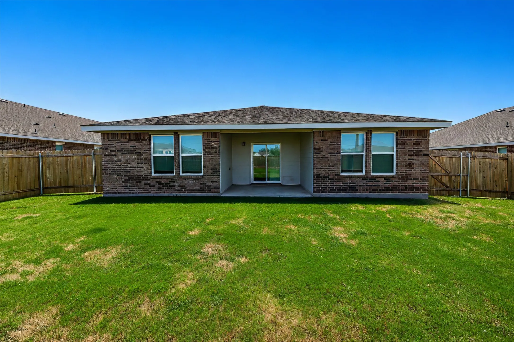 Single Family Residence For Rent in Parker County , 525 Jameson Street, Springtown, Texas 76082, 3 Bedroom, 2 Bathroom, 2 Garage spaces, 1,416 Sqft, built in 2023, mls#21362708, Real Estate Agent in Springtown, Homes For Rent in Parker county, Homes For Rent in Springtown, Realtor in Springtown Texas, Real Estate Brokerage Independent Realty Texas, Luminita Cordes Realtor