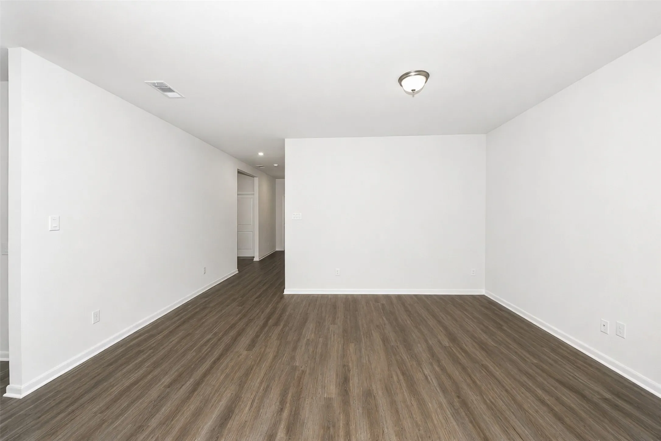 Single Family Residence For Rent in Parker County , 525 Jameson Street, Springtown, Texas 76082, 3 Bedroom, 2 Bathroom, 2 Garage spaces, 1,416 Sqft, built in 2023, mls#21362708, Real Estate Agent in Springtown, Homes For Rent in Parker county, Homes For Rent in Springtown, Realtor in Springtown Texas, Real Estate Brokerage Independent Realty Texas, Luminita Cordes Realtor