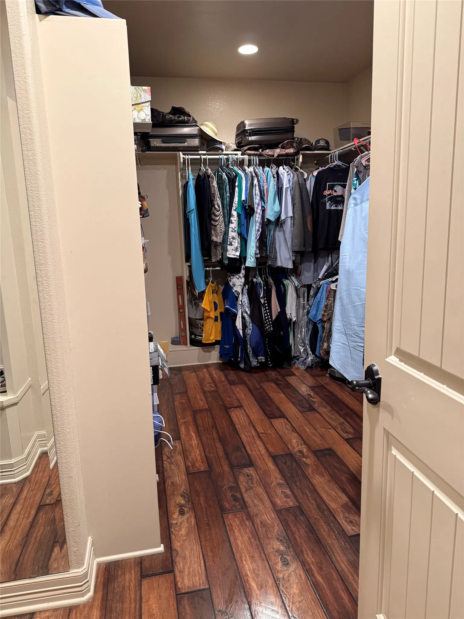 Single Family Residence For Sale in Harrison County , 2371 Country Club Road W, Longview, Texas 75602, 3 Bedroom, 2 Bathroom, 1 Garage spaces, 2,700 Sqft, built in 2013, mls#21362656, Real Estate Agent in Longview, Homes For Sale in Harrison county, Homes For Sale in Longview, Realtor in Longview Texas, Real Estate Brokerage Independent Realty Texas, Luminita Cordes Realtor