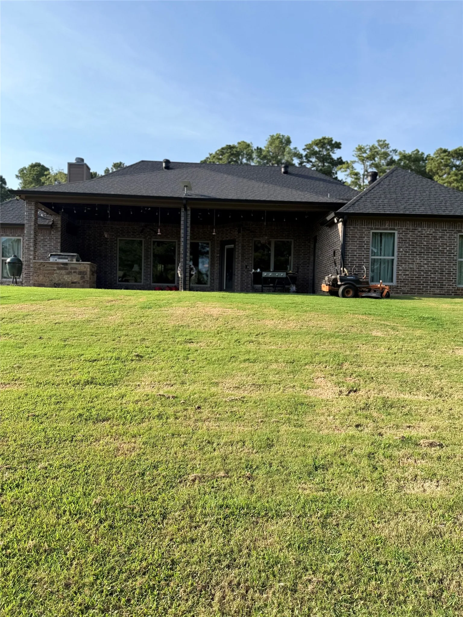 Single Family Residence For Sale in Harrison County , 2371 Country Club Road W, Longview, Texas 75602, 3 Bedroom, 2 Bathroom, 1 Garage spaces, 2,700 Sqft, built in 2013, mls#21362656, Real Estate Agent in Longview, Homes For Sale in Harrison county, Homes For Sale in Longview, Realtor in Longview Texas, Real Estate Brokerage Independent Realty Texas, Luminita Cordes Realtor