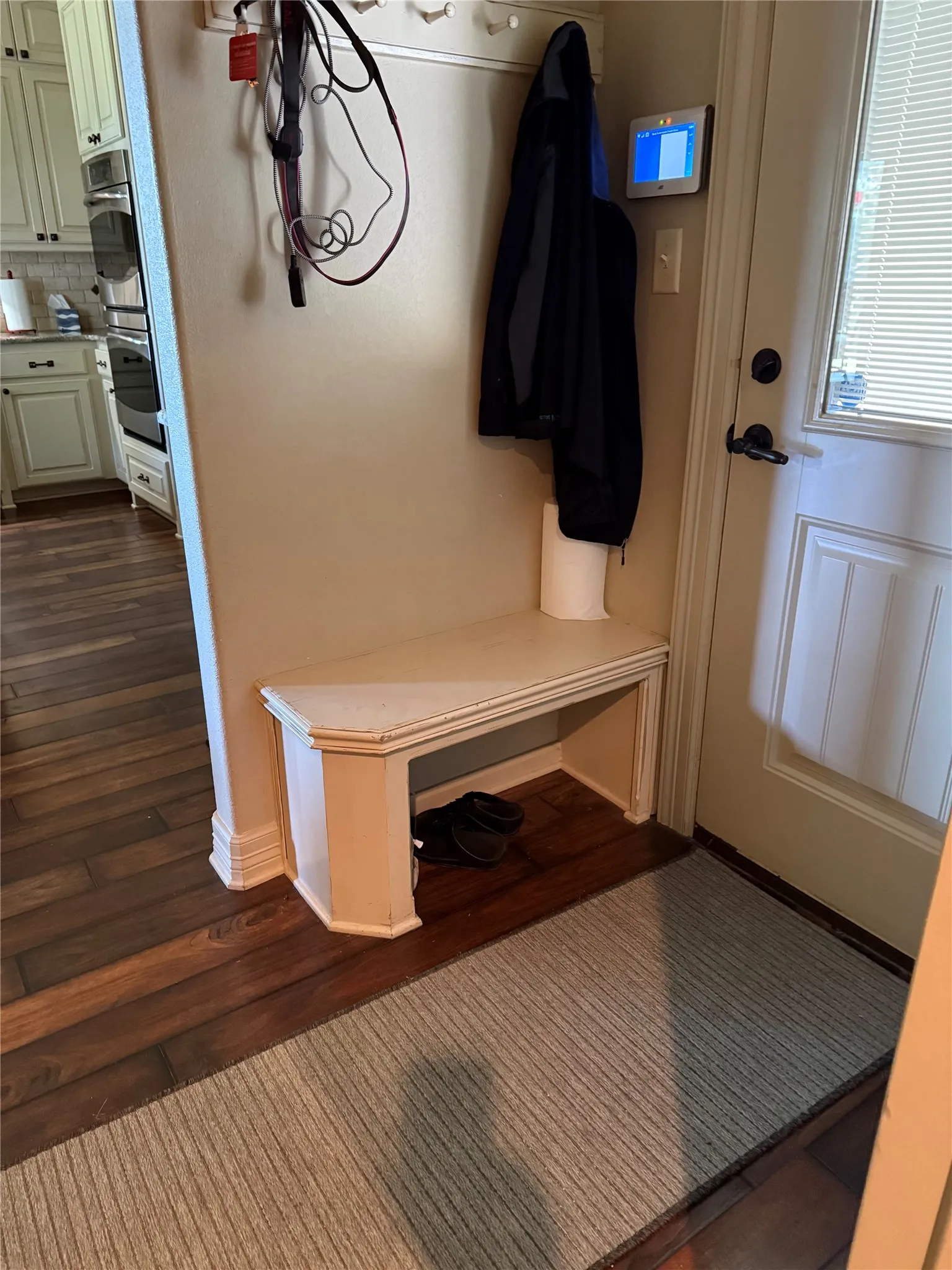 Single Family Residence For Sale in Harrison County , 2371 Country Club Road W, Longview, Texas 75602, 3 Bedroom, 2 Bathroom, 1 Garage spaces, 2,700 Sqft, built in 2013, mls#21362656, Real Estate Agent in Longview, Homes For Sale in Harrison county, Homes For Sale in Longview, Realtor in Longview Texas, Real Estate Brokerage Independent Realty Texas, Luminita Cordes Realtor