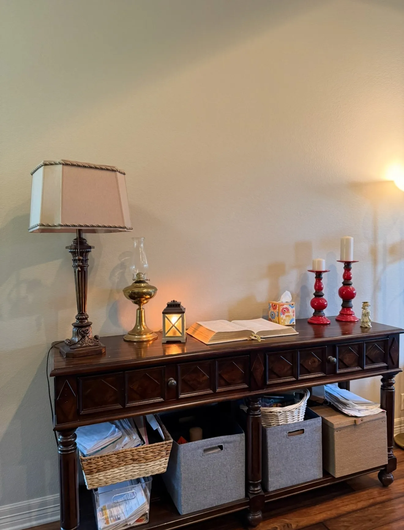 Single Family Residence For Sale in Harrison County , 2371 Country Club Road W, Longview, Texas 75602, 3 Bedroom, 2 Bathroom, 1 Garage spaces, 2,700 Sqft, built in 2013, mls#21362656, Real Estate Agent in Longview, Homes For Sale in Harrison county, Homes For Sale in Longview, Realtor in Longview Texas, Real Estate Brokerage Independent Realty Texas, Luminita Cordes Realtor
