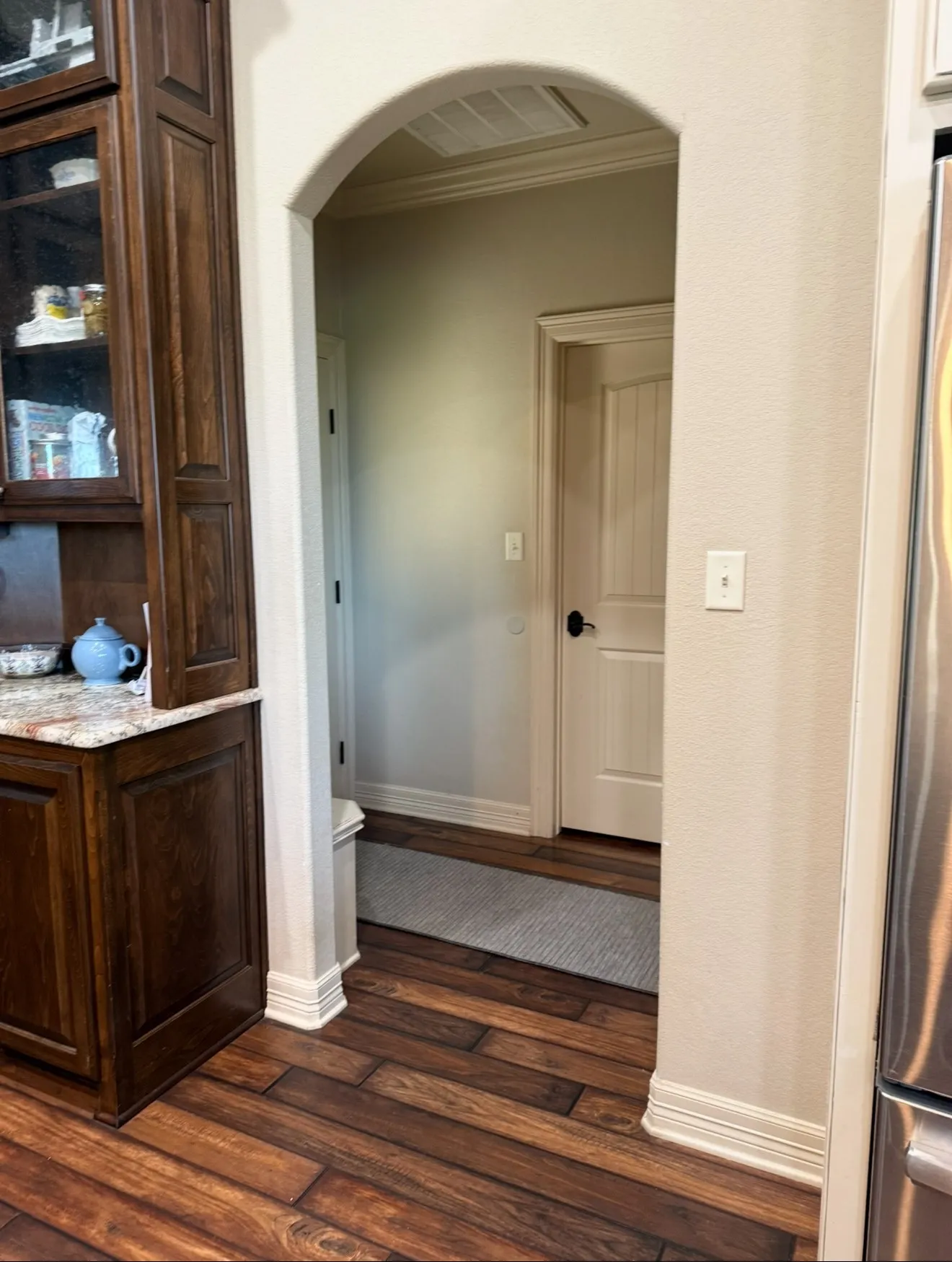 Single Family Residence For Sale in Harrison County , 2371 Country Club Road W, Longview, Texas 75602, 3 Bedroom, 2 Bathroom, 1 Garage spaces, 2,700 Sqft, built in 2013, mls#21362656, Real Estate Agent in Longview, Homes For Sale in Harrison county, Homes For Sale in Longview, Realtor in Longview Texas, Real Estate Brokerage Independent Realty Texas, Luminita Cordes Realtor