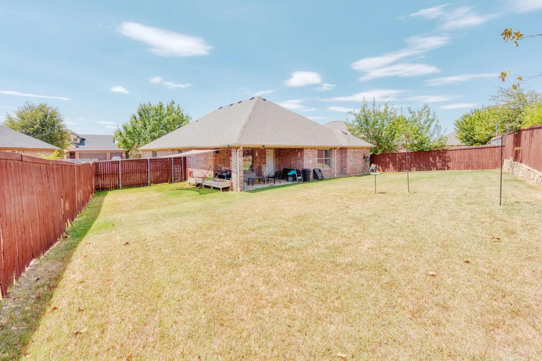 Single Family Residence For Sale in Denton County , 18 Pleasant Valley, Sanger, Texas 76266, 3 Bedroom, 2 Bathroom, 2 Garage spaces, 2,304 Sqft, built in 2007, mls#21362856, Real Estate Agent in Sanger, Homes For Sale in Denton county, Homes For Sale in Sanger, Realtor in Sanger Texas, Real Estate Brokerage Independent Realty Texas, Luminita Cordes Realtor