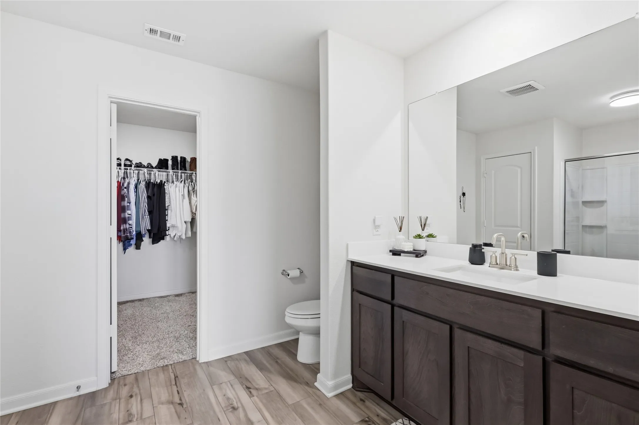 Single Family Residence For Sale in Tarrant County , 916 American Flyer Boulevard, Fort Worth, Texas 76108, 3 Bedroom, 2 Bathroom, 2 Garage spaces, 1,316 Sqft, built in 2022, Price $310,000, mls#21362621, Real Estate Agent in Fort Worth, Homes For Sale in Tarrant county, Homes For Sale in Fort Worth, Realtor in Fort Worth Texas, Real Estate Brokerage Independent Realty Texas, Luminita Cordes Realtor